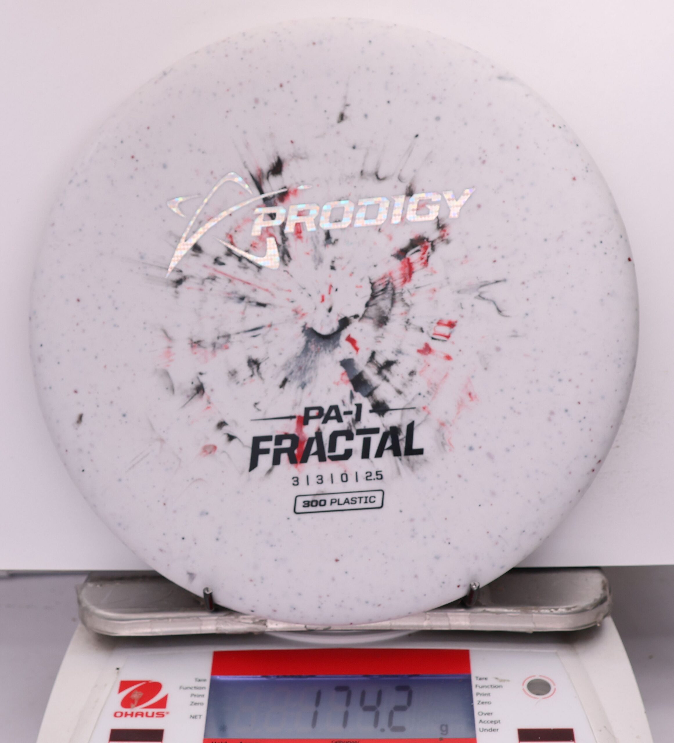 639117 Prodigy PA1, Fractal 300 - #447 BlackRed, 174