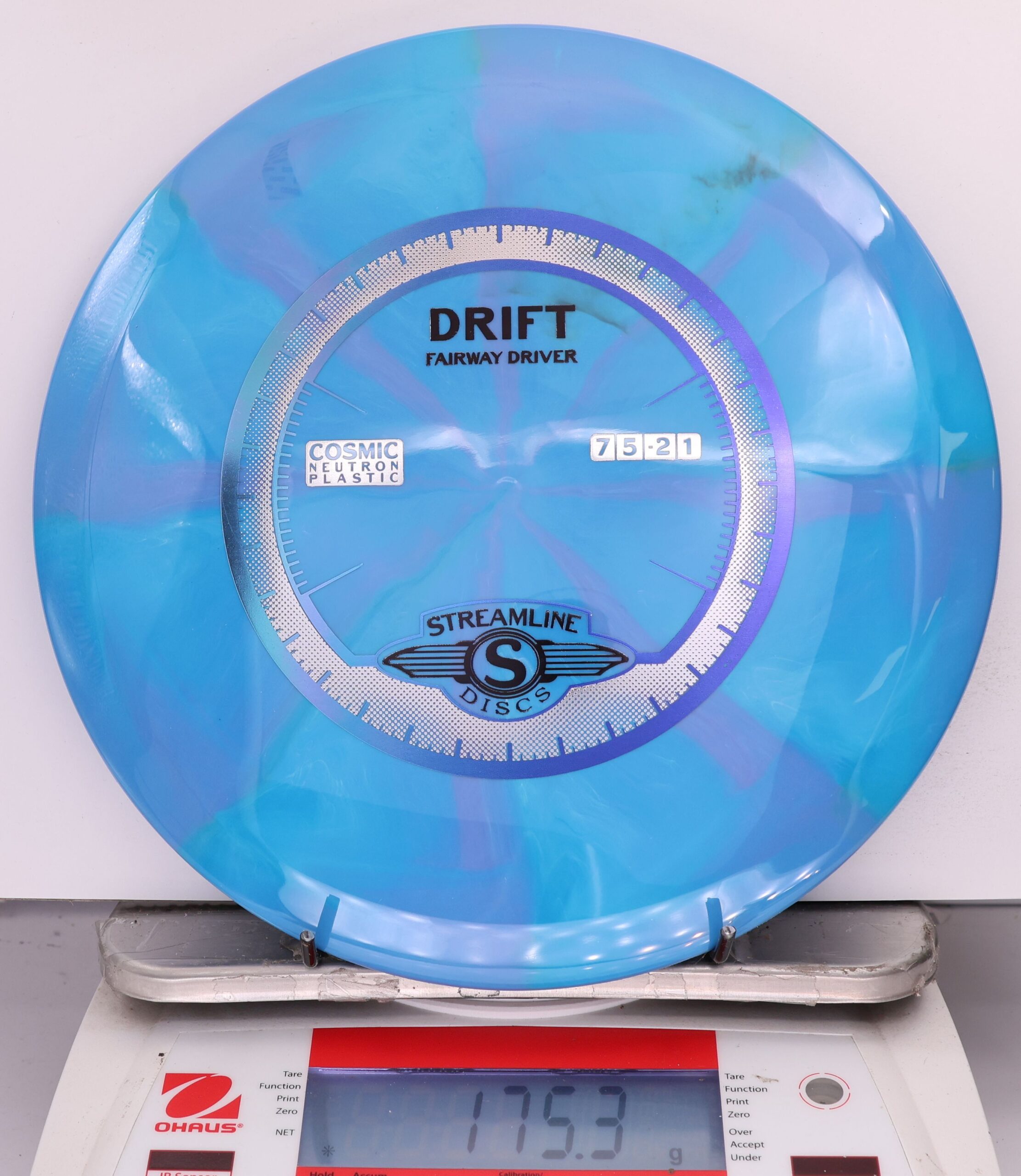 648683 Cosmic Neutron Drift - #67 Blurple, 175