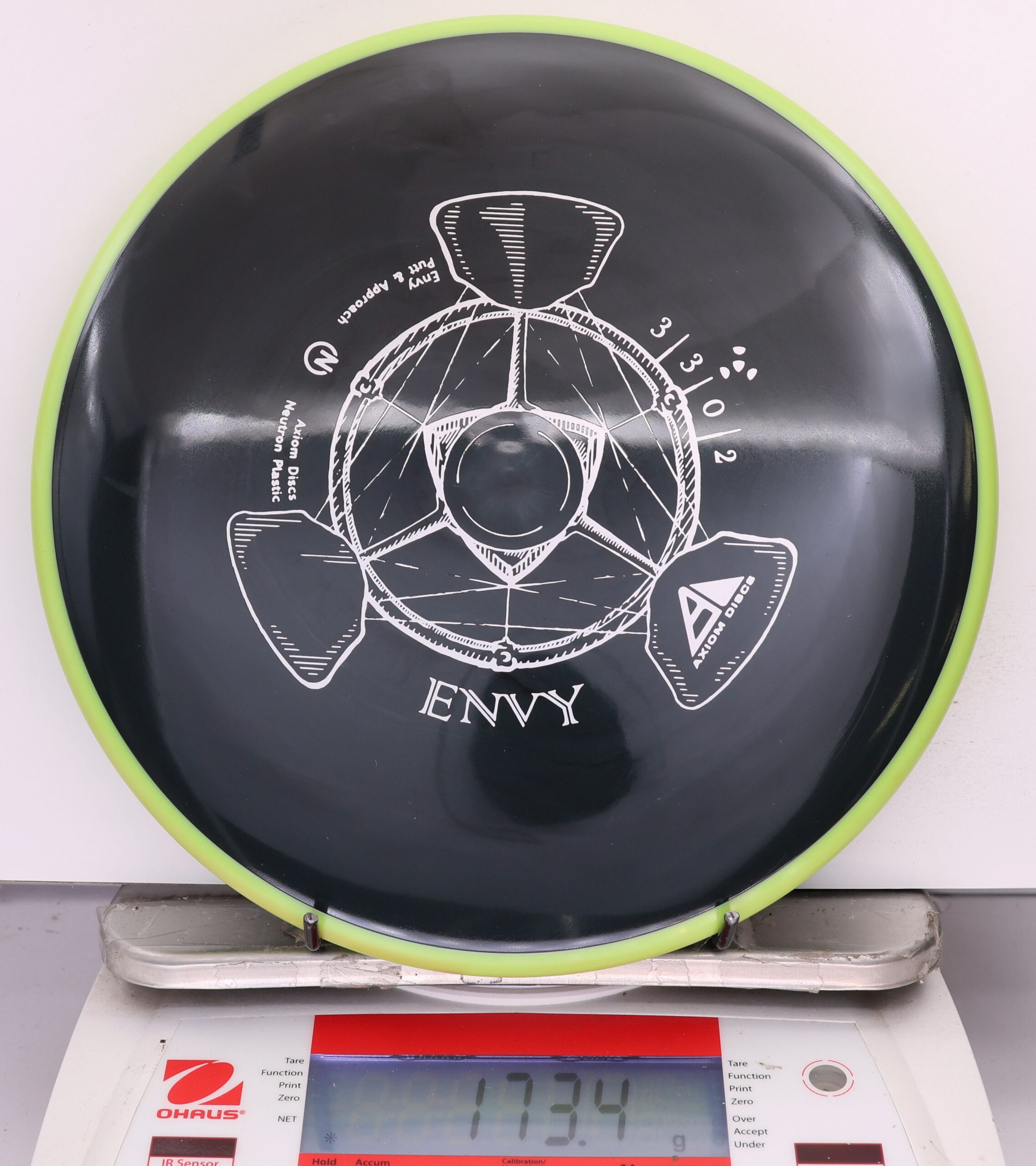 651130 Neutron Envy - #69 Yellow-Black, 173