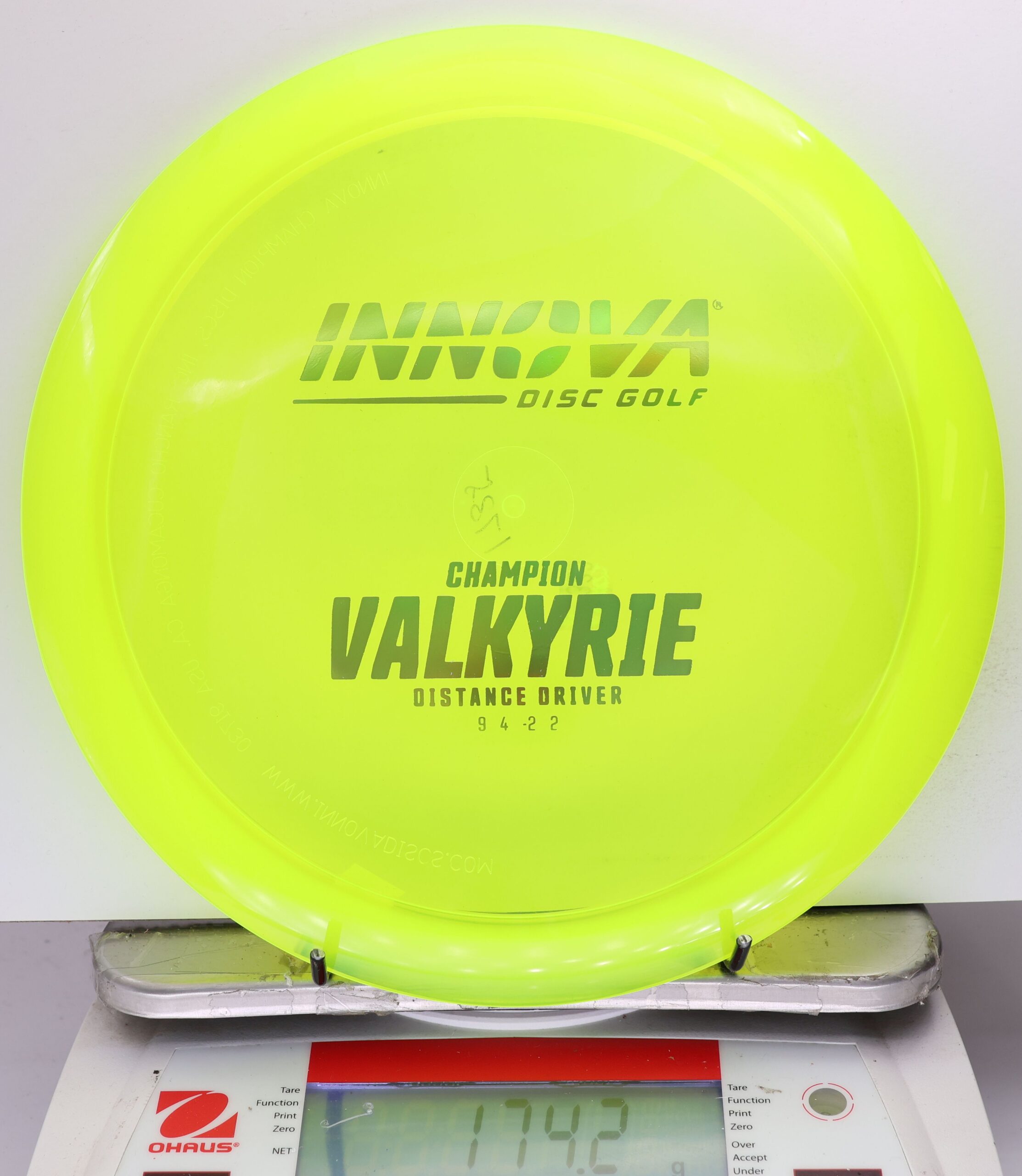 662298 Champion Valkyrie - #333 NYellow, 174