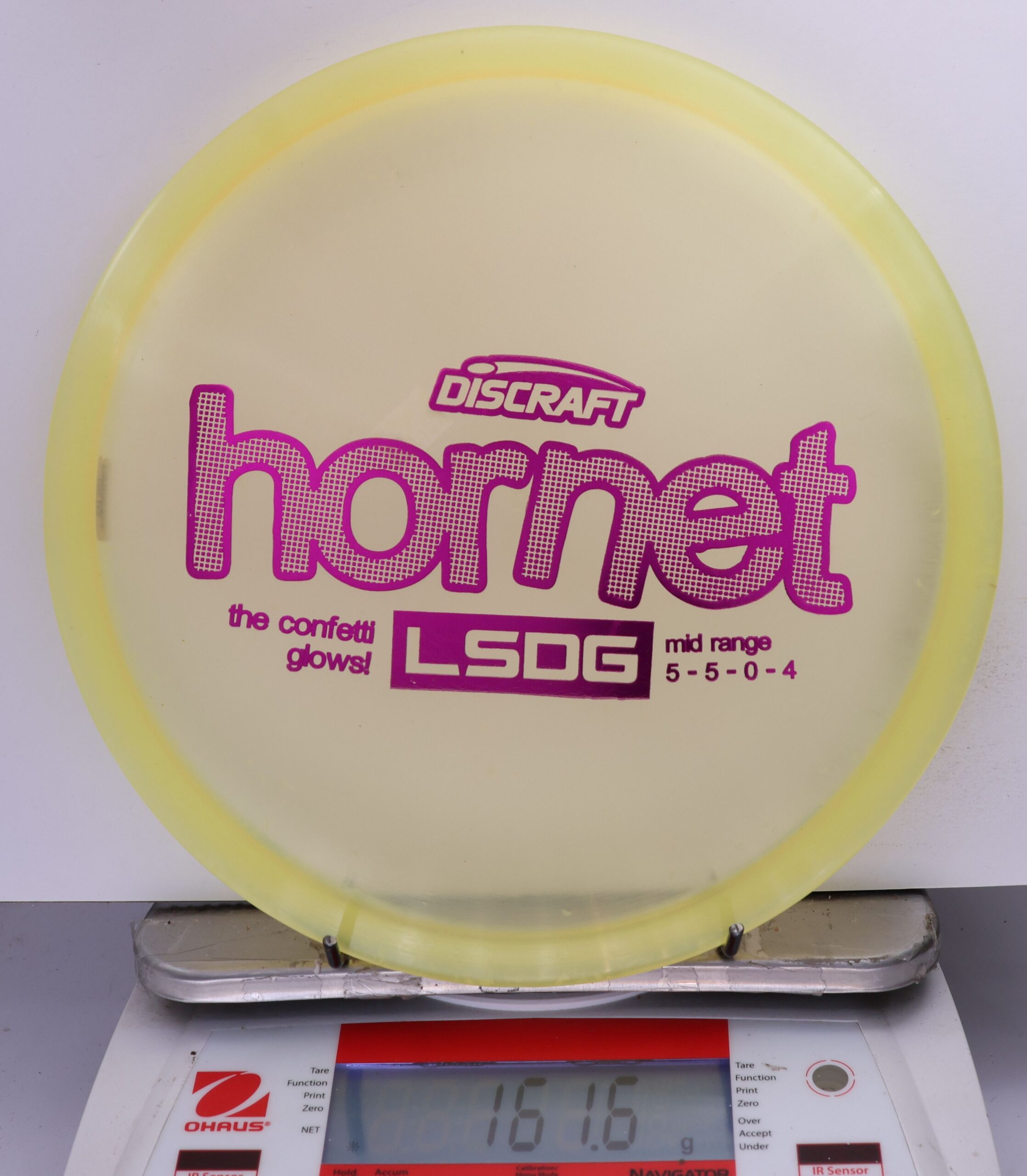 672867 CryZtal Glow-Confetti Hornet, 2026 Ledgestone Edition - #01 Yellow, 161