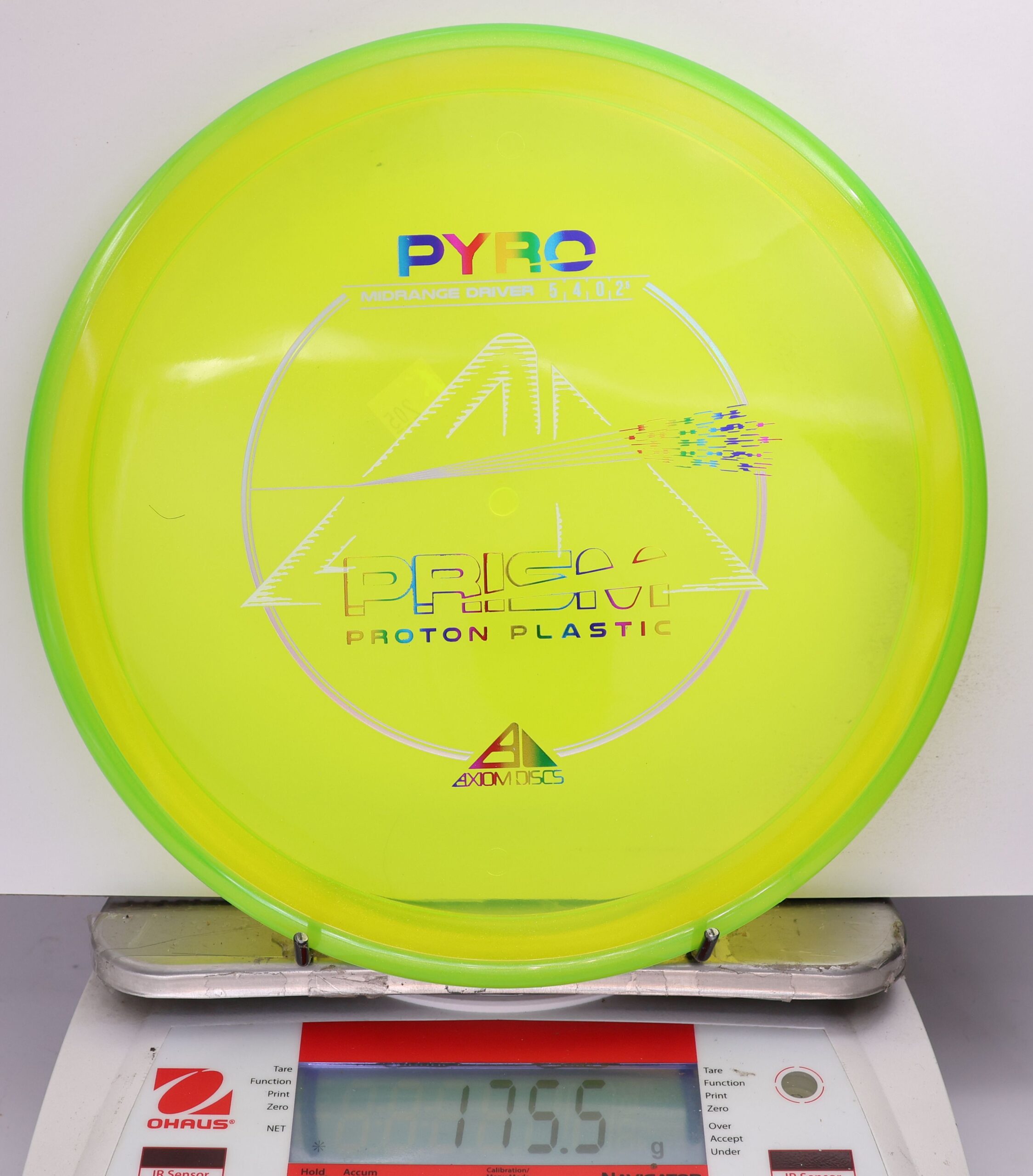 679495 Prism Proton Pyro - #205 Green-Yellow, 176