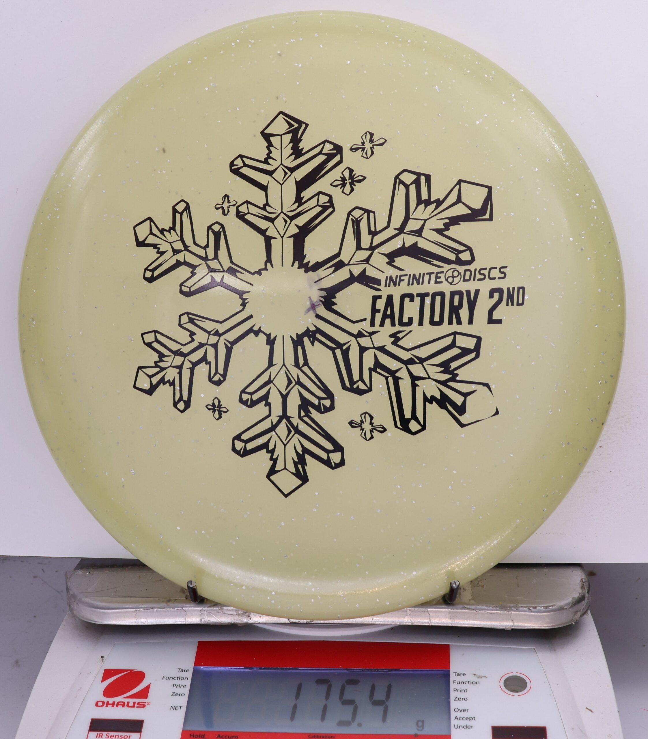 687034 X-Out Glow Metal Flake C-Blend Alpaca - #517 Glow, 175