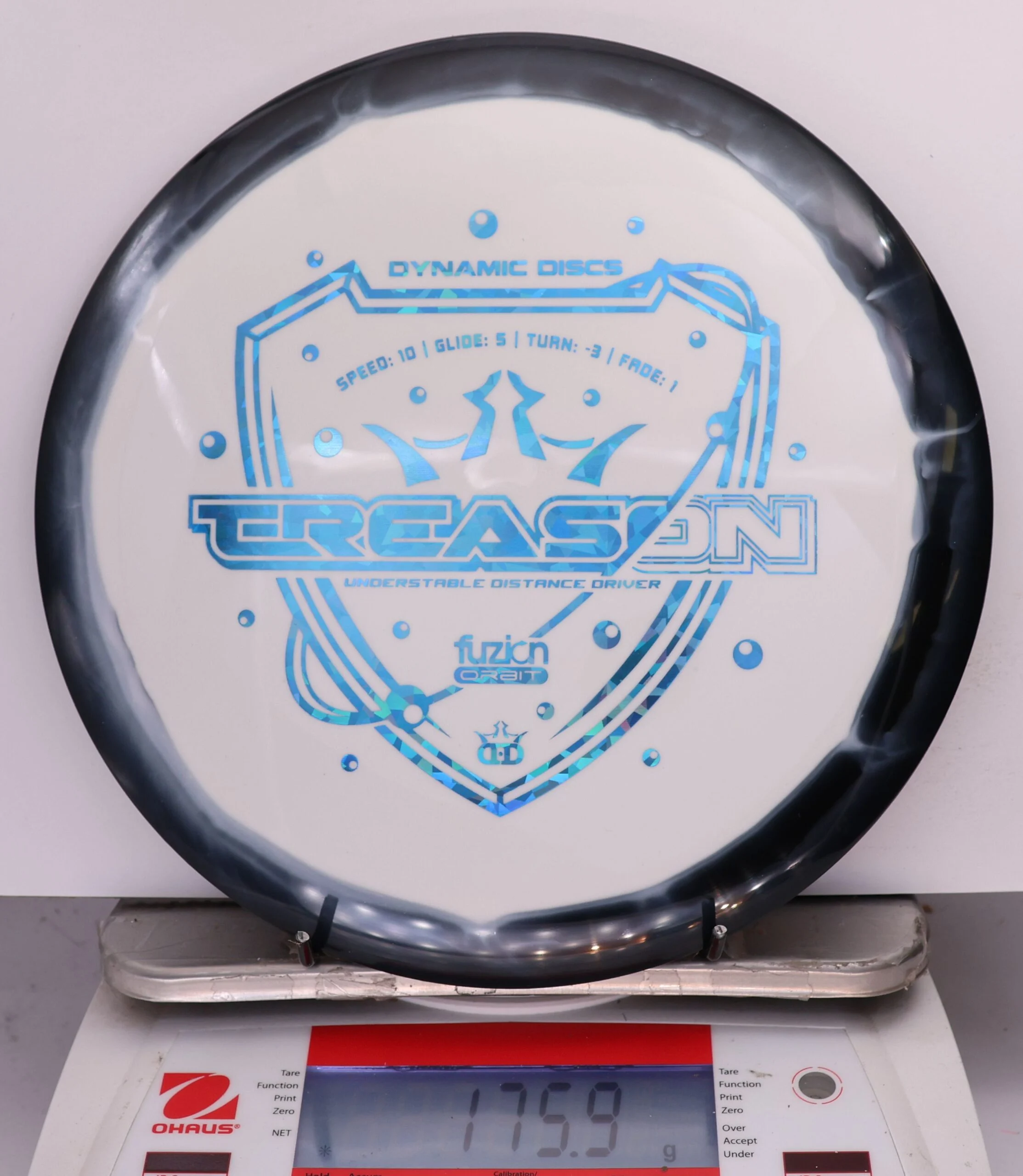 688732 Fuzion Orbit Treason - #932 Black-White, 176