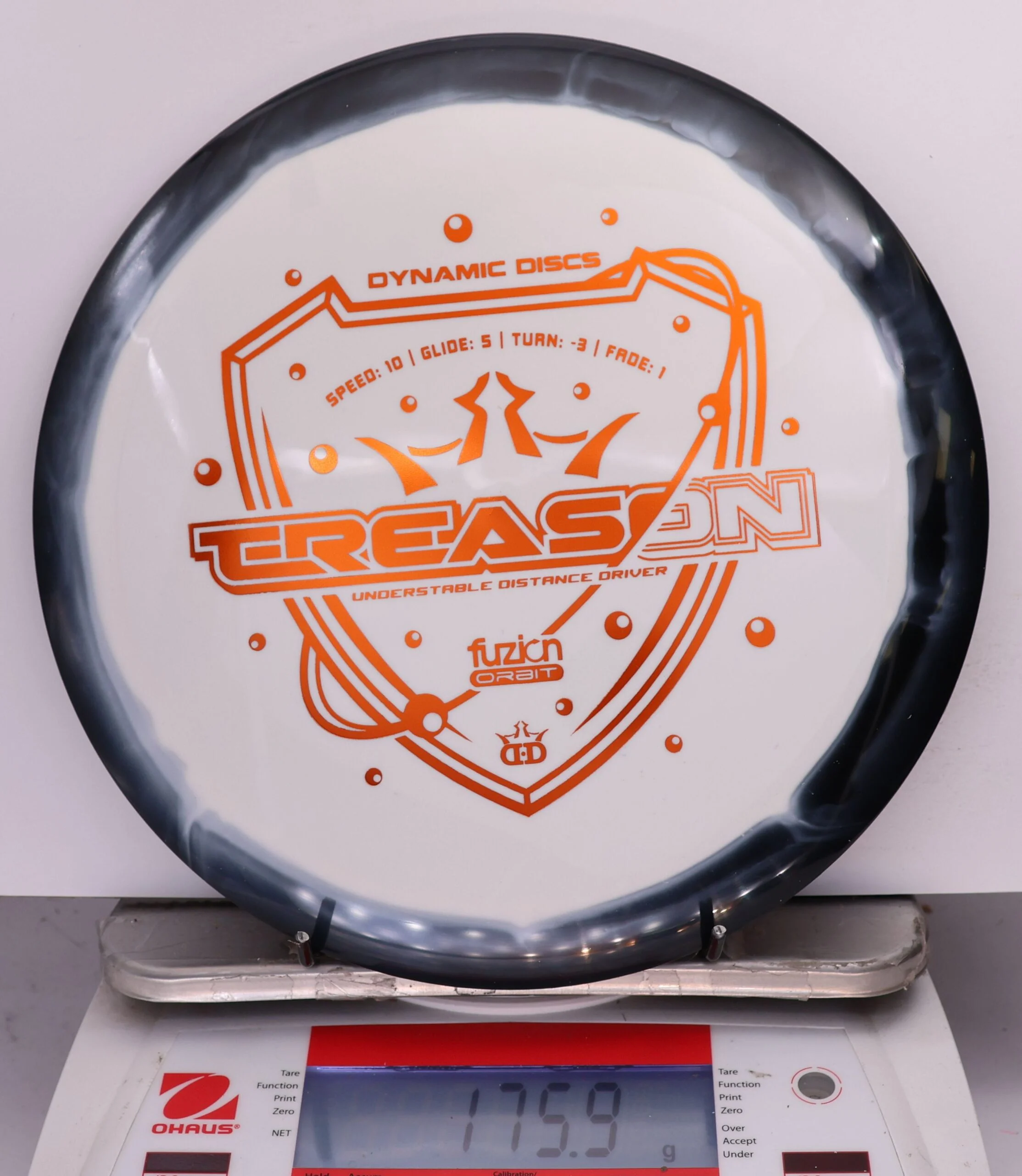 688756 Fuzion Orbit Treason - #935 Black-White, 176