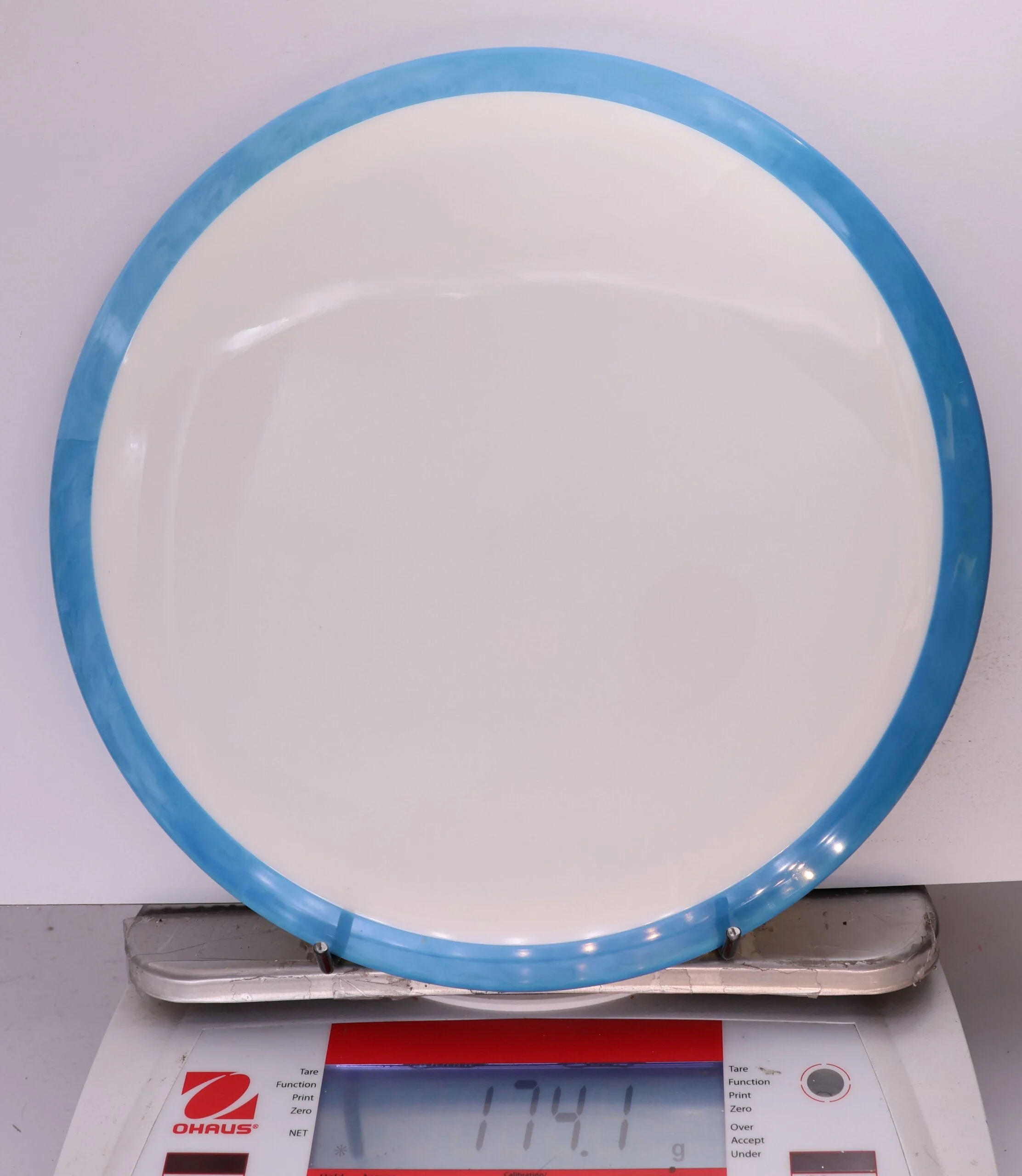696474 Neutron Defy, White - No Stamp - #224 Blue, 174