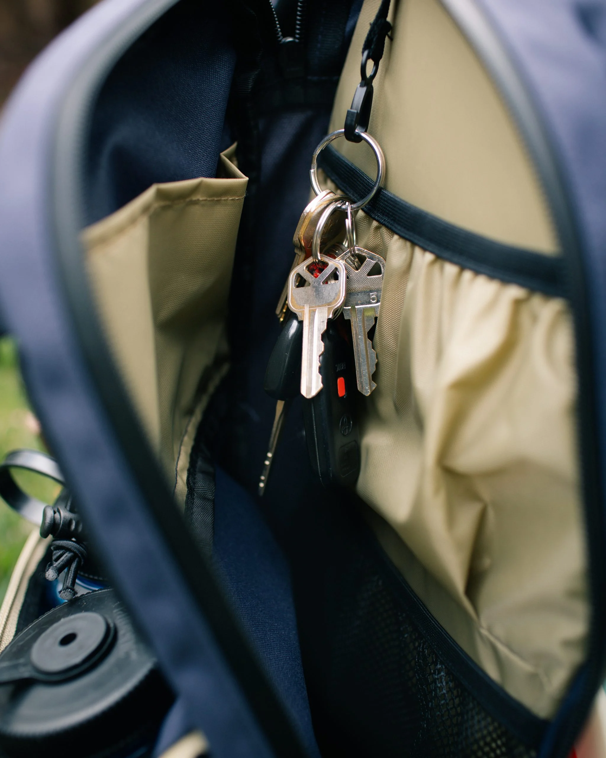 Squatch The Legend 3.0 Backpack With Cooler - Image 15