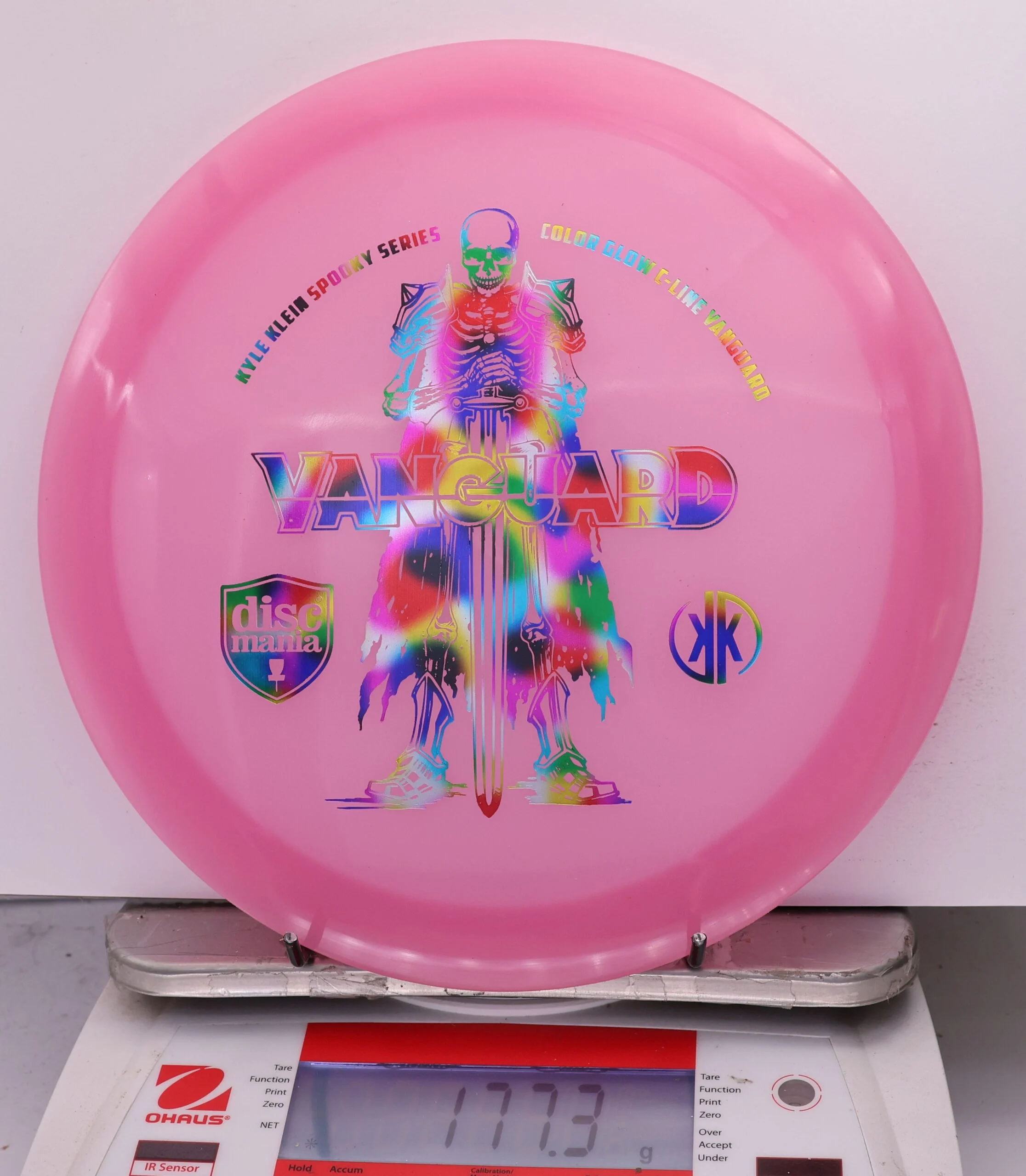 764616 Color Glow C-Line Vanguard, Kyle Klein Spooky Series - #977 PinkGlow, 177