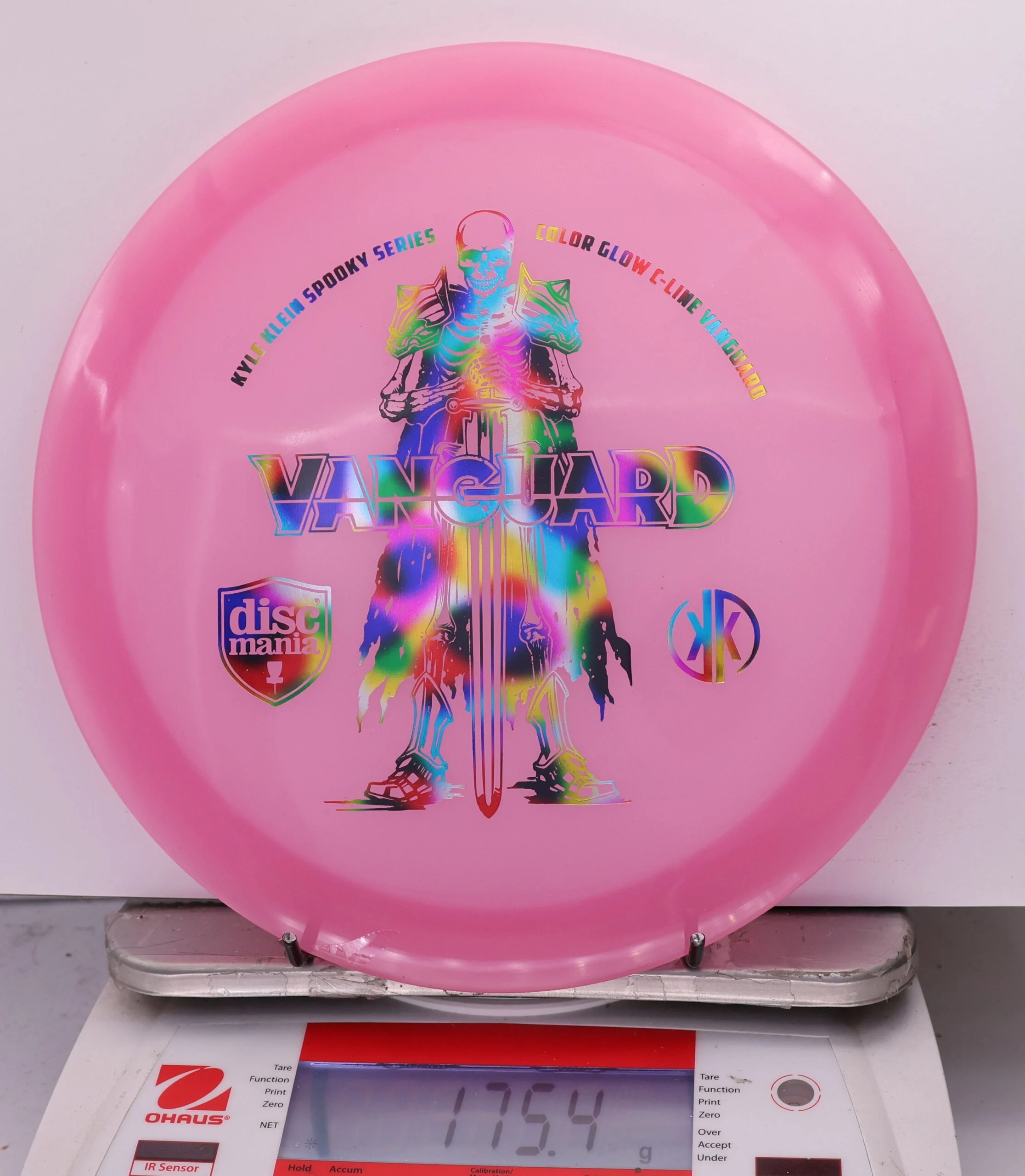 764623 Color Glow C-Line Vanguard, Kyle Klein Spooky Series - #978 PinkGlow, 175