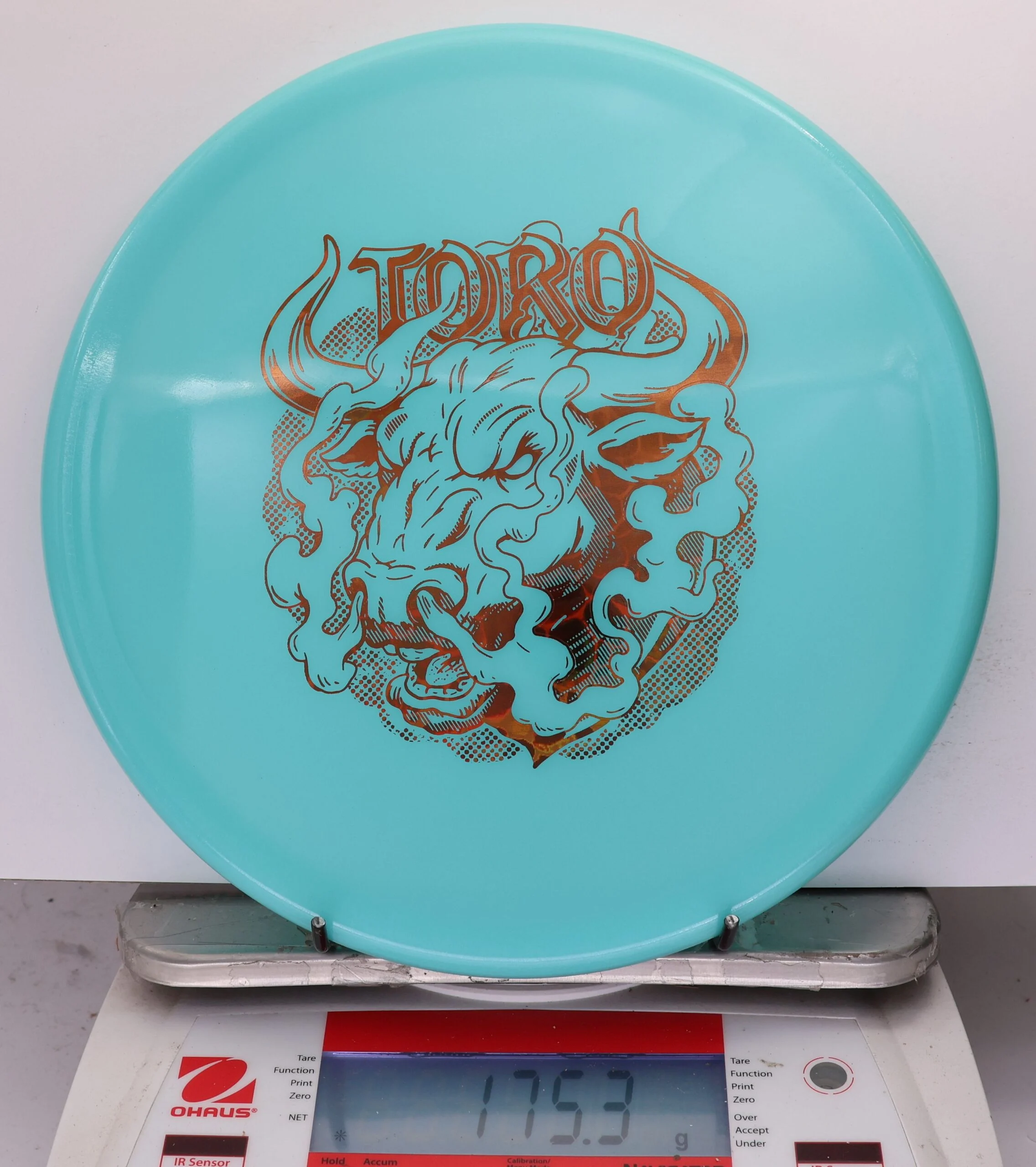 778317 Classic Glow Champion Toro, Artists Corner - #823 Teal, 175