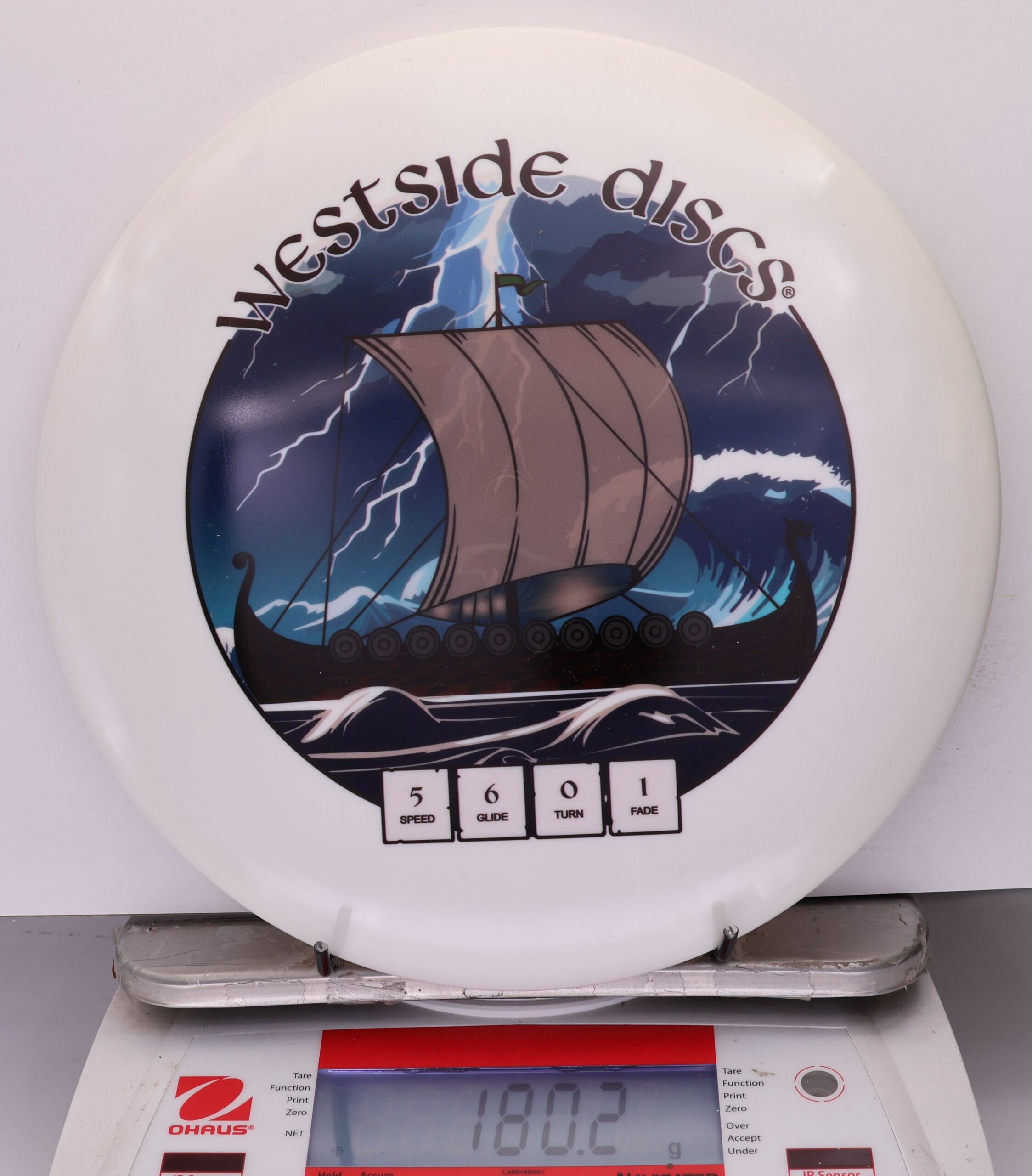 781924 Tournament Warship, Runo DyeMax - #01 White, 180