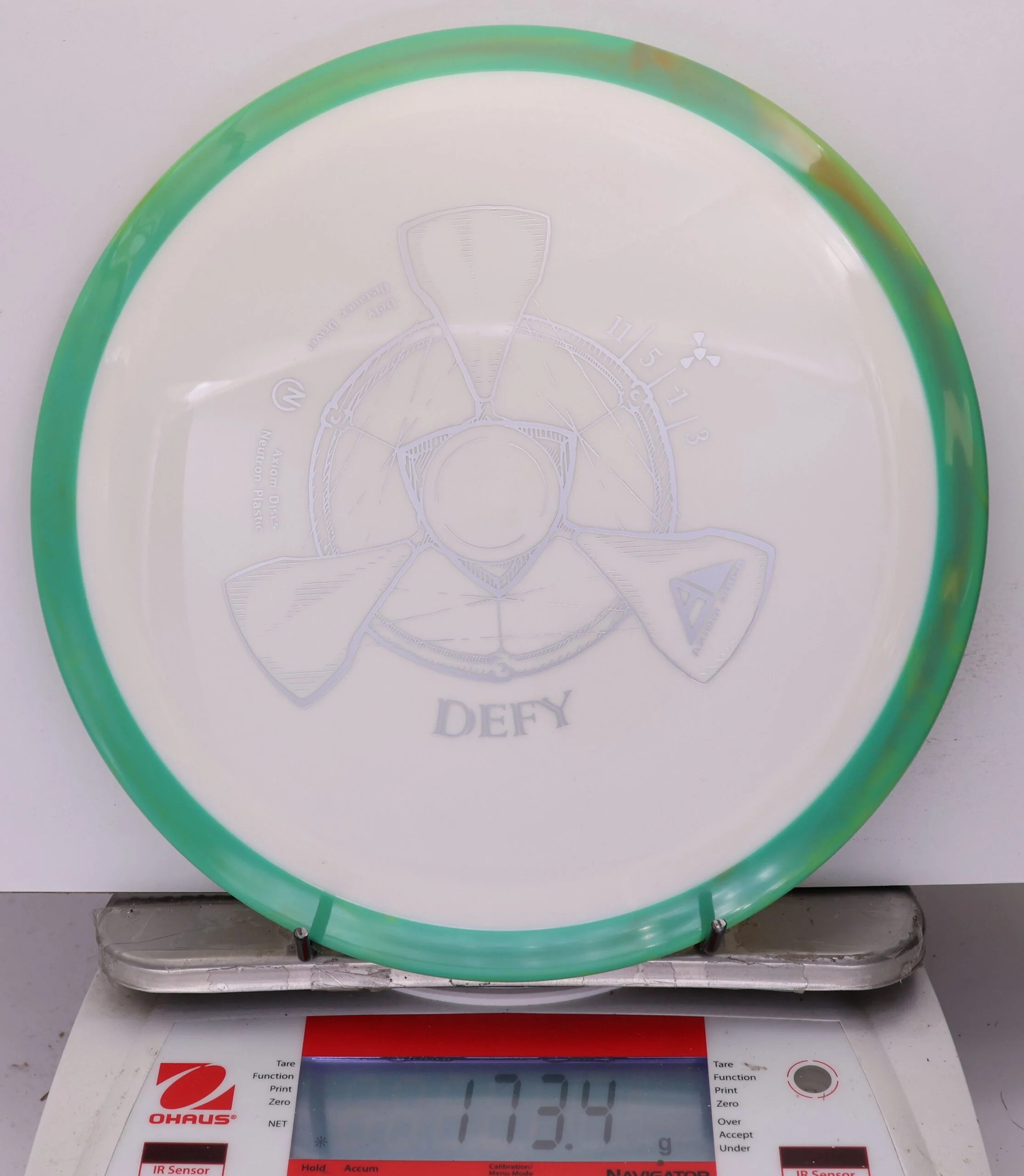 790571 Neutron Defy - #04 Green-White, 173