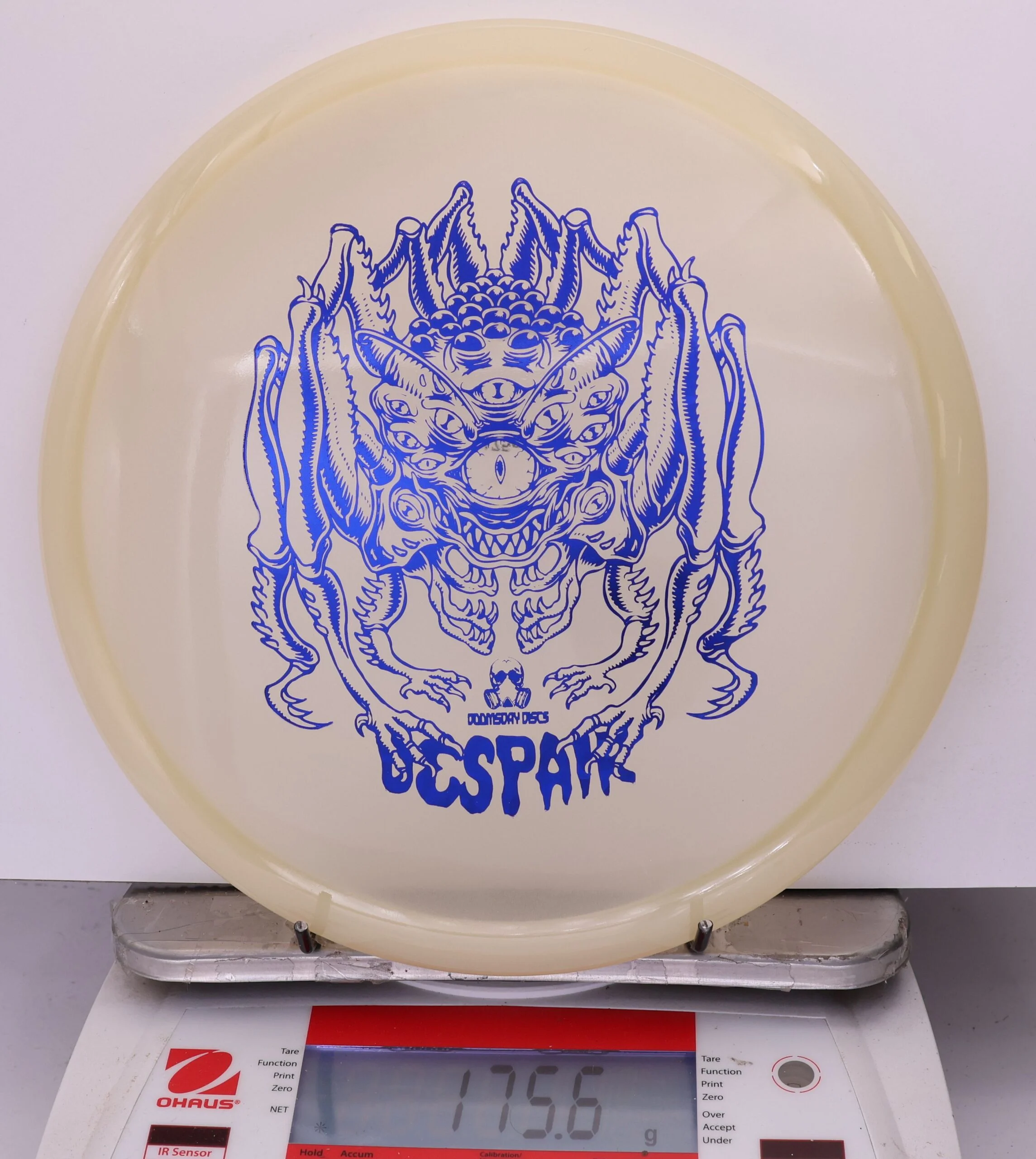 797423 Isolation Glow Despair - #577 Glow, 176