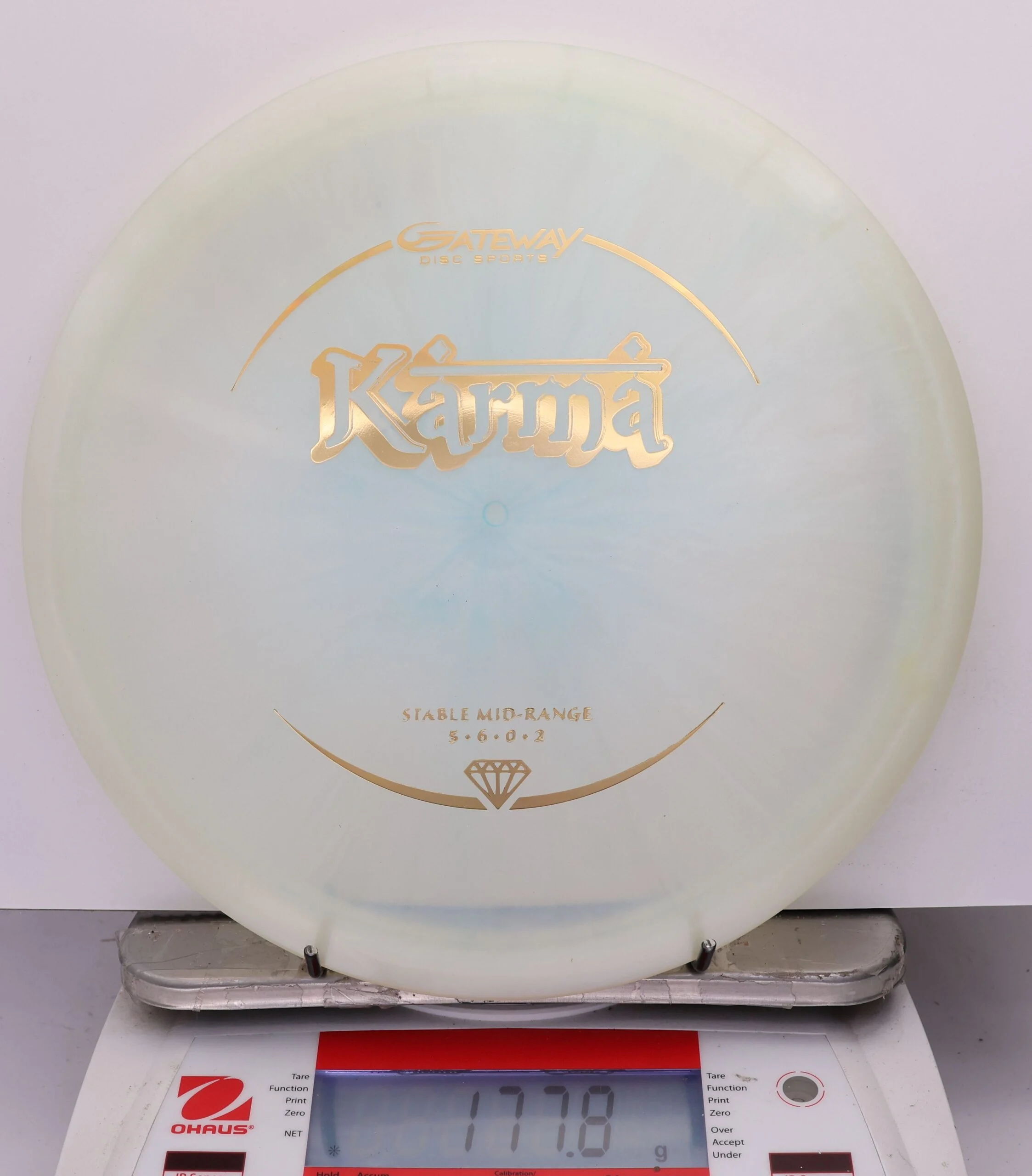 813295 Diamond Karma - #471 Almost White, 178