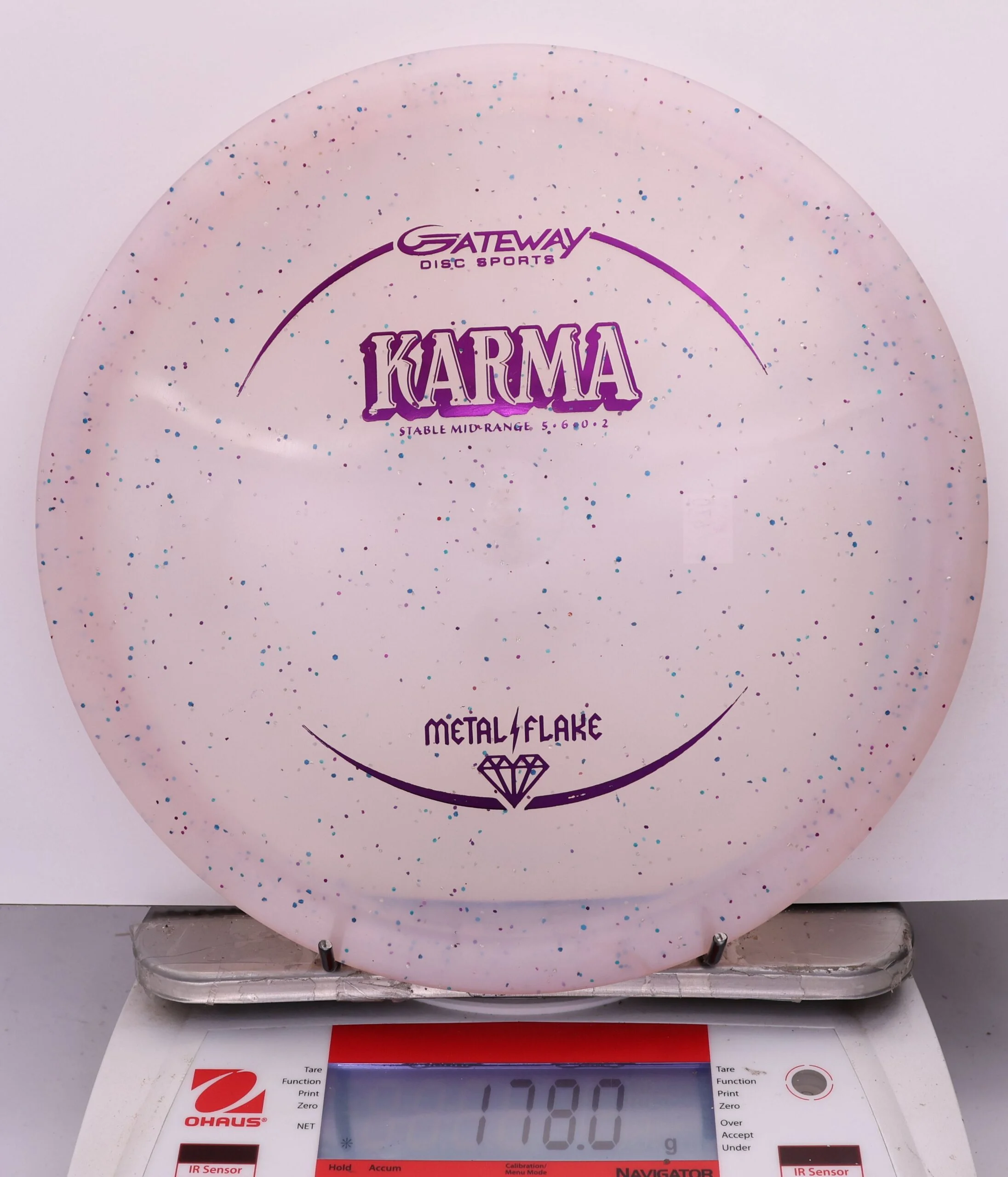 813304 Metal Flake Diamond Karma - #470 LtPink, 178
