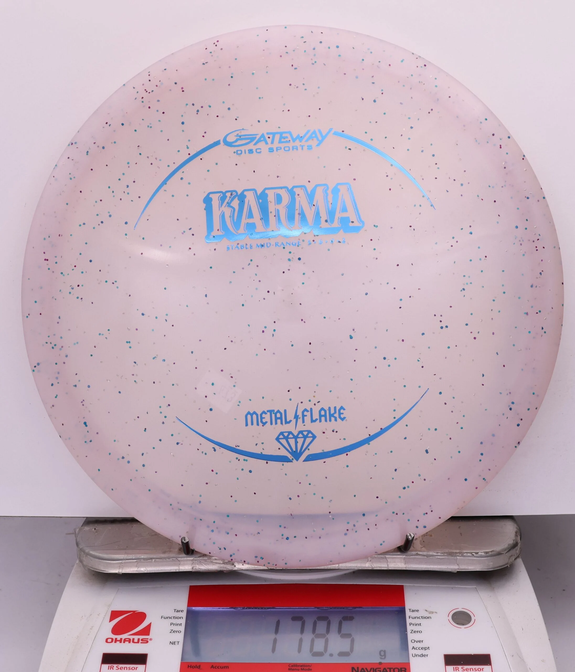 813311 Metal Flake Diamond Karma - #473 LtPink, 179
