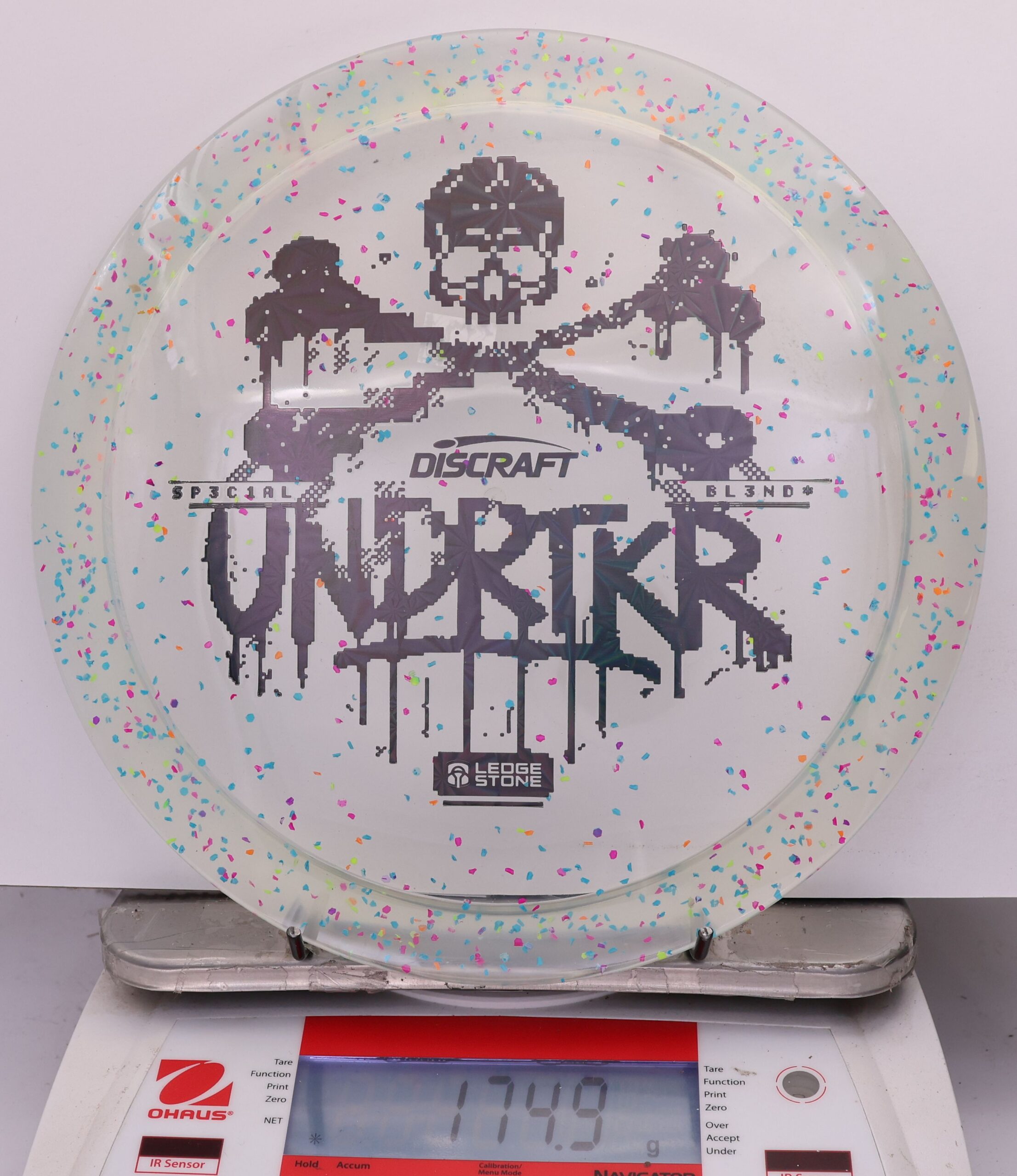 814226 Stiff CryZtal Confetti Undertaker, 2026 Ledgestone - #10 Clearish, 175
