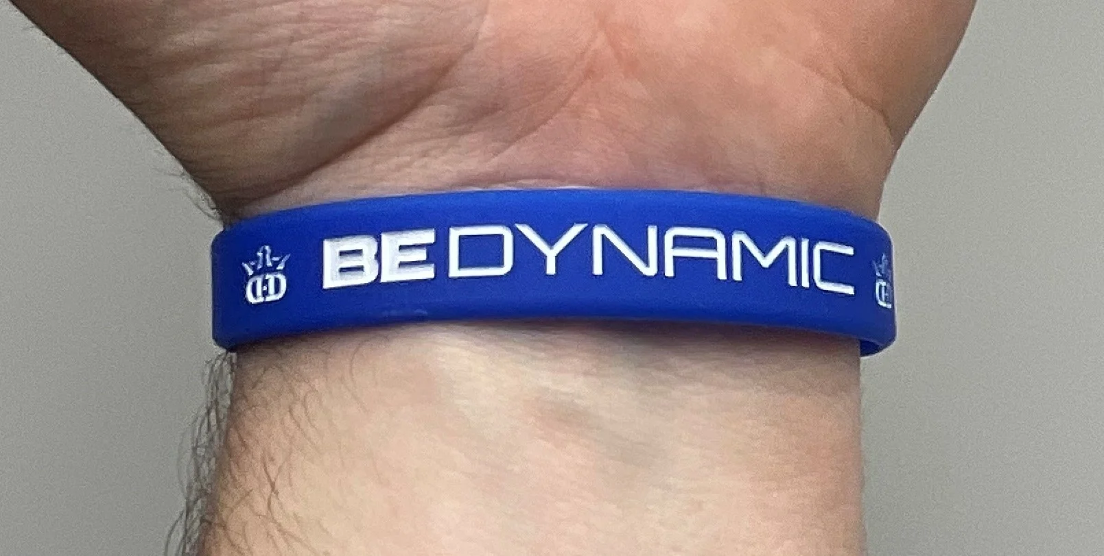 817050 Dynamic Discs Be Dynamic Wristband - Blue, OSFM