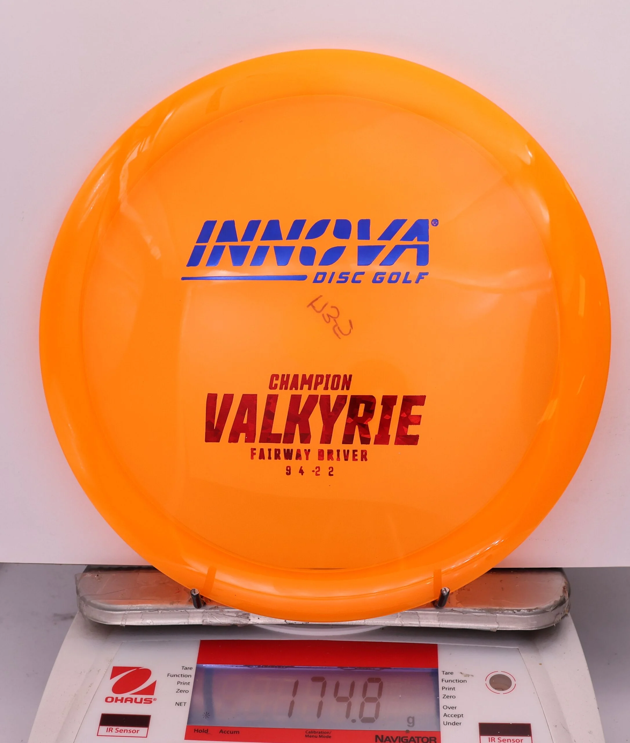 821611 Champion Valkyrie - #665 Orange, 175