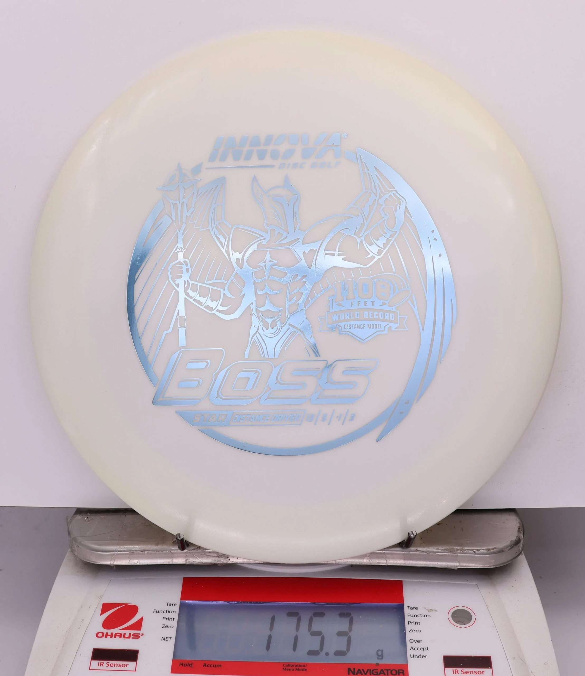 846166 Star Boss - #746 White, 175