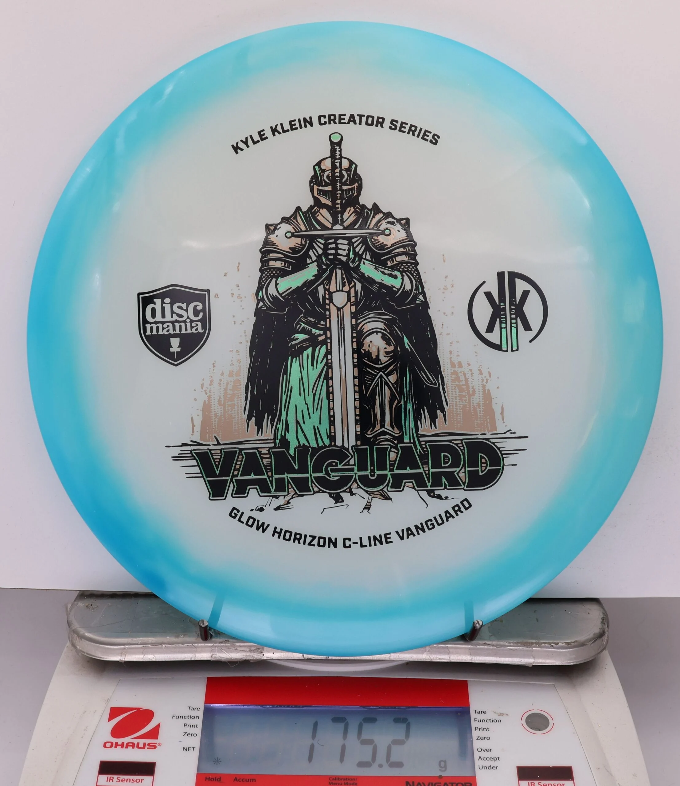 873798 Glow Horizon C-Line Vanguard, Kyle Klein 2026 Creator Series - #10 Aqua-White, 175