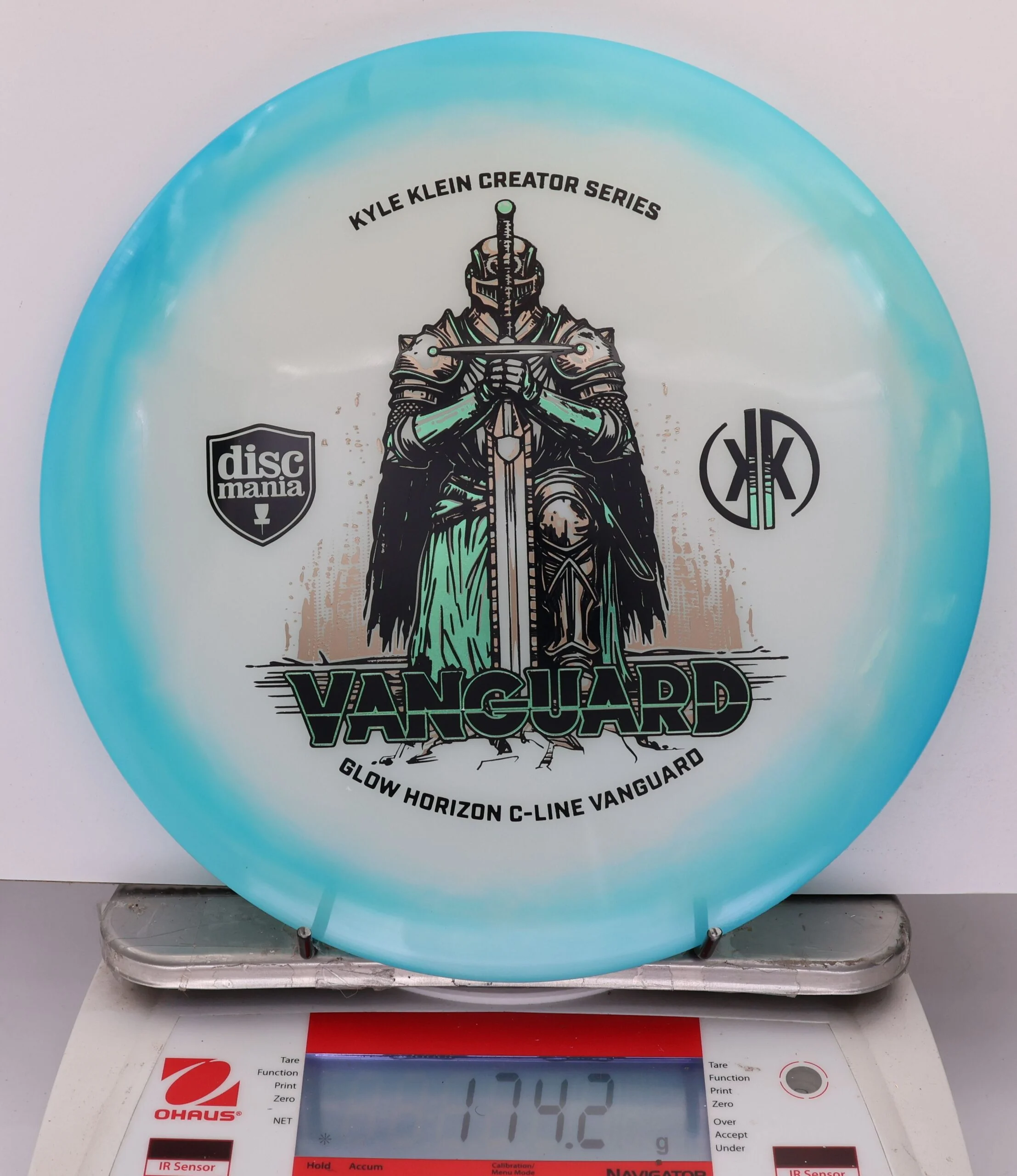 873799 Glow Horizon C-Line Vanguard, Kyle Klein 2026 Creator Series - #11 Aqua-White, 174