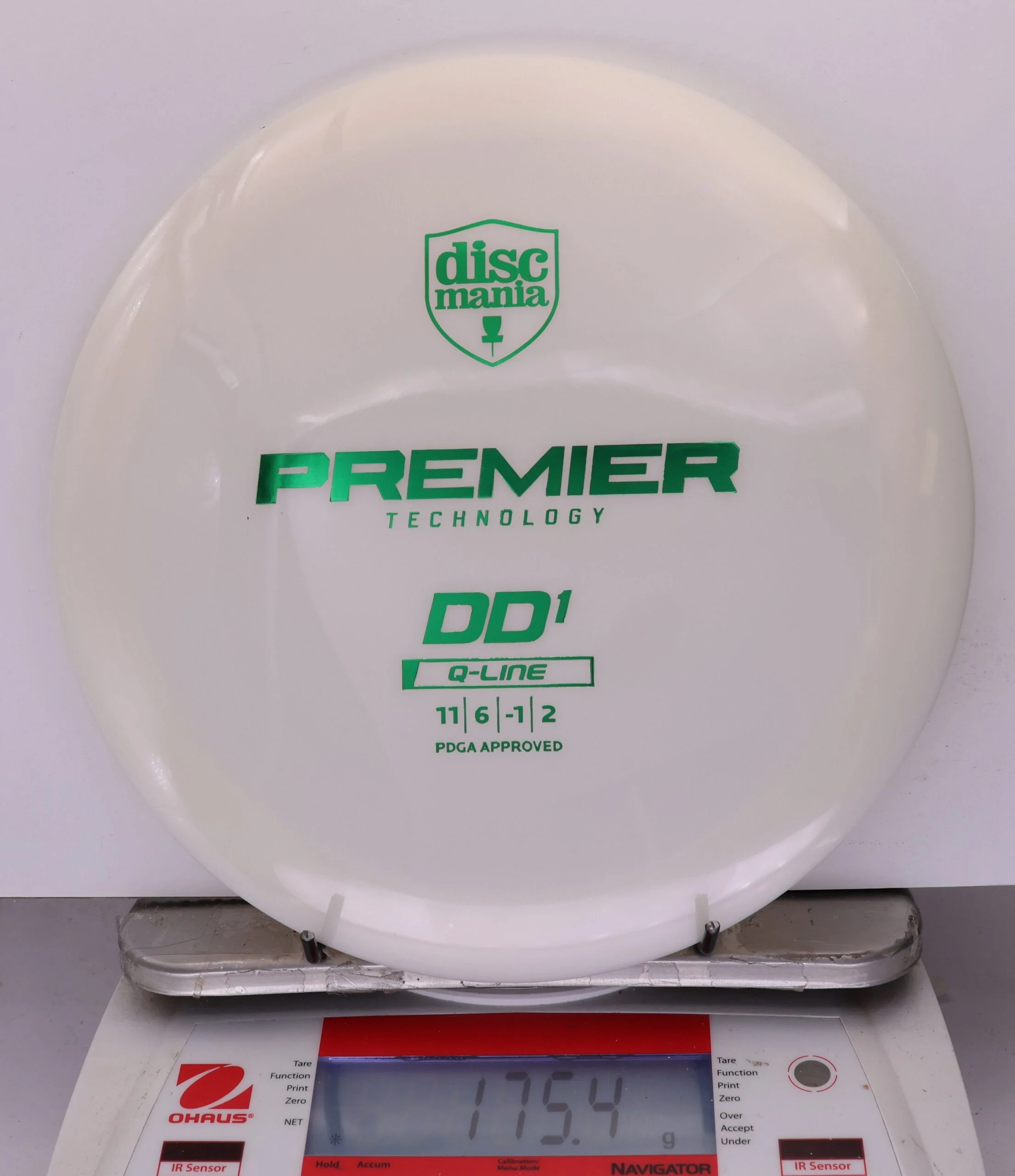 915821 Q-Line DD1, Premier Series - #33 White, 175