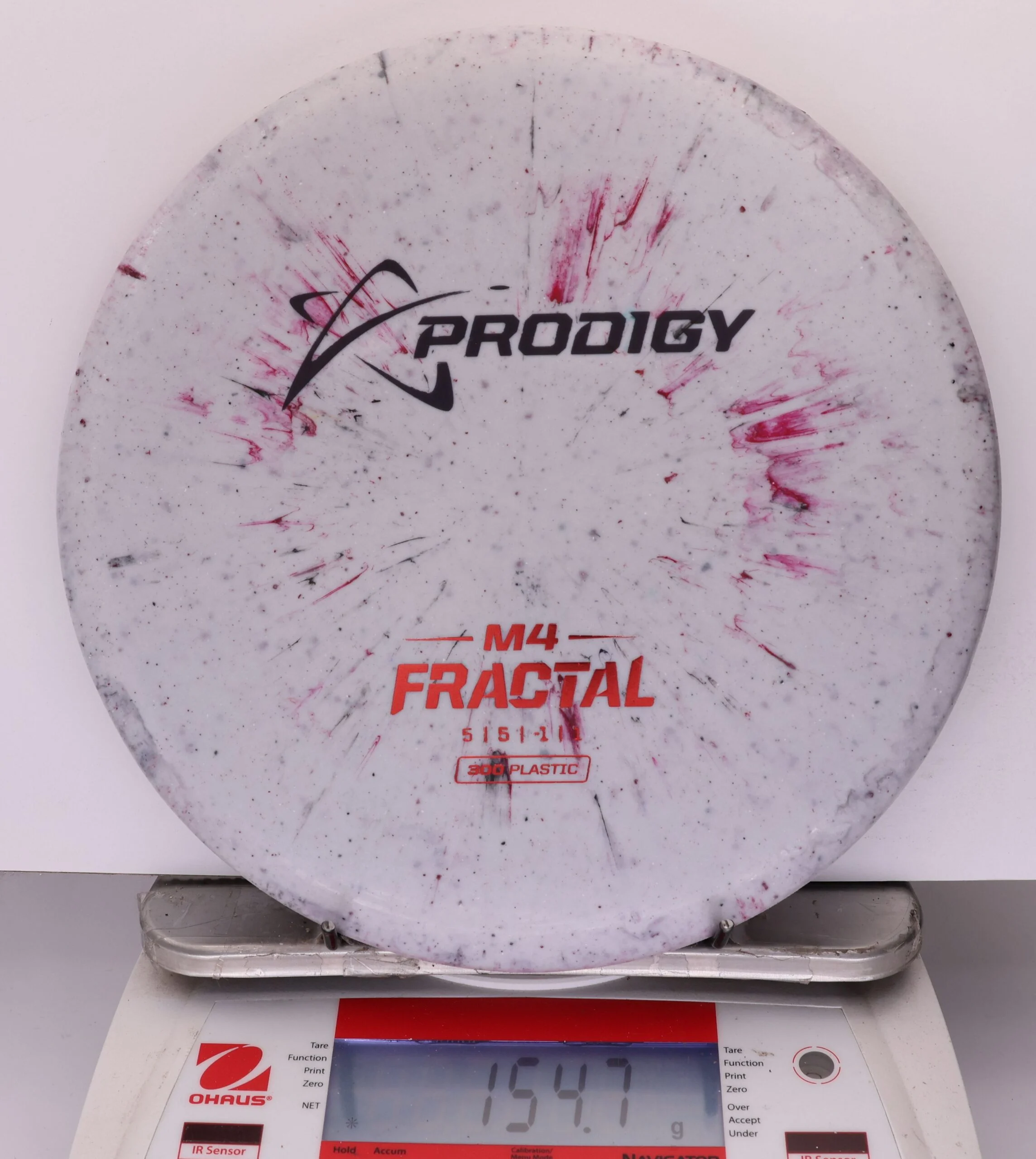 930697 Prodigy M4, Fractal 300 - #594 GrayMaroon, 155