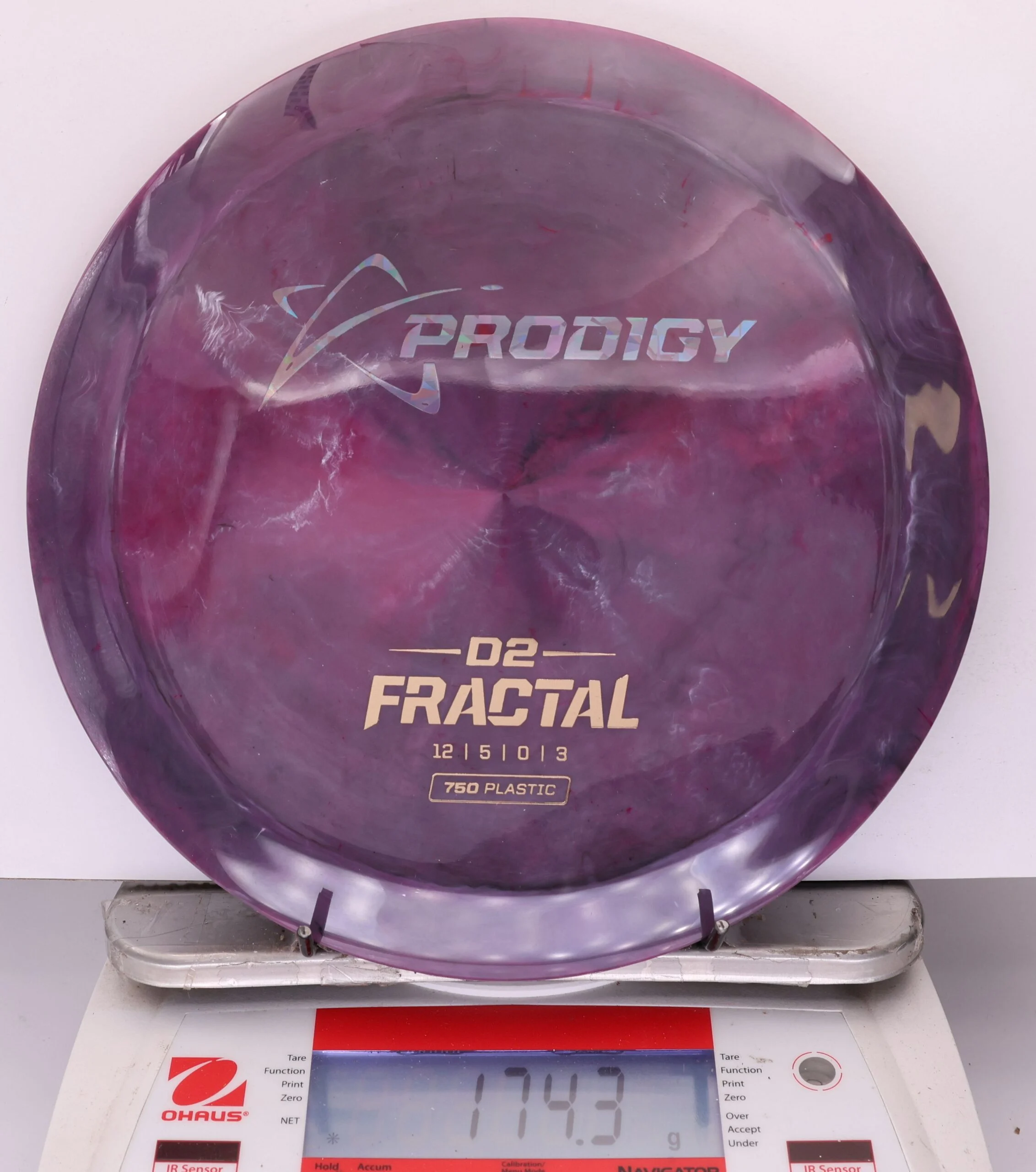 931615 Prodigy D2, Fractal 750 - #607 MagentaBlack, 174