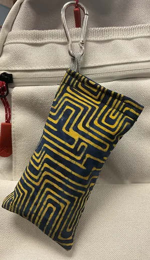 933934 Clay Bags with Carabiner - Navy Maze, CLAY