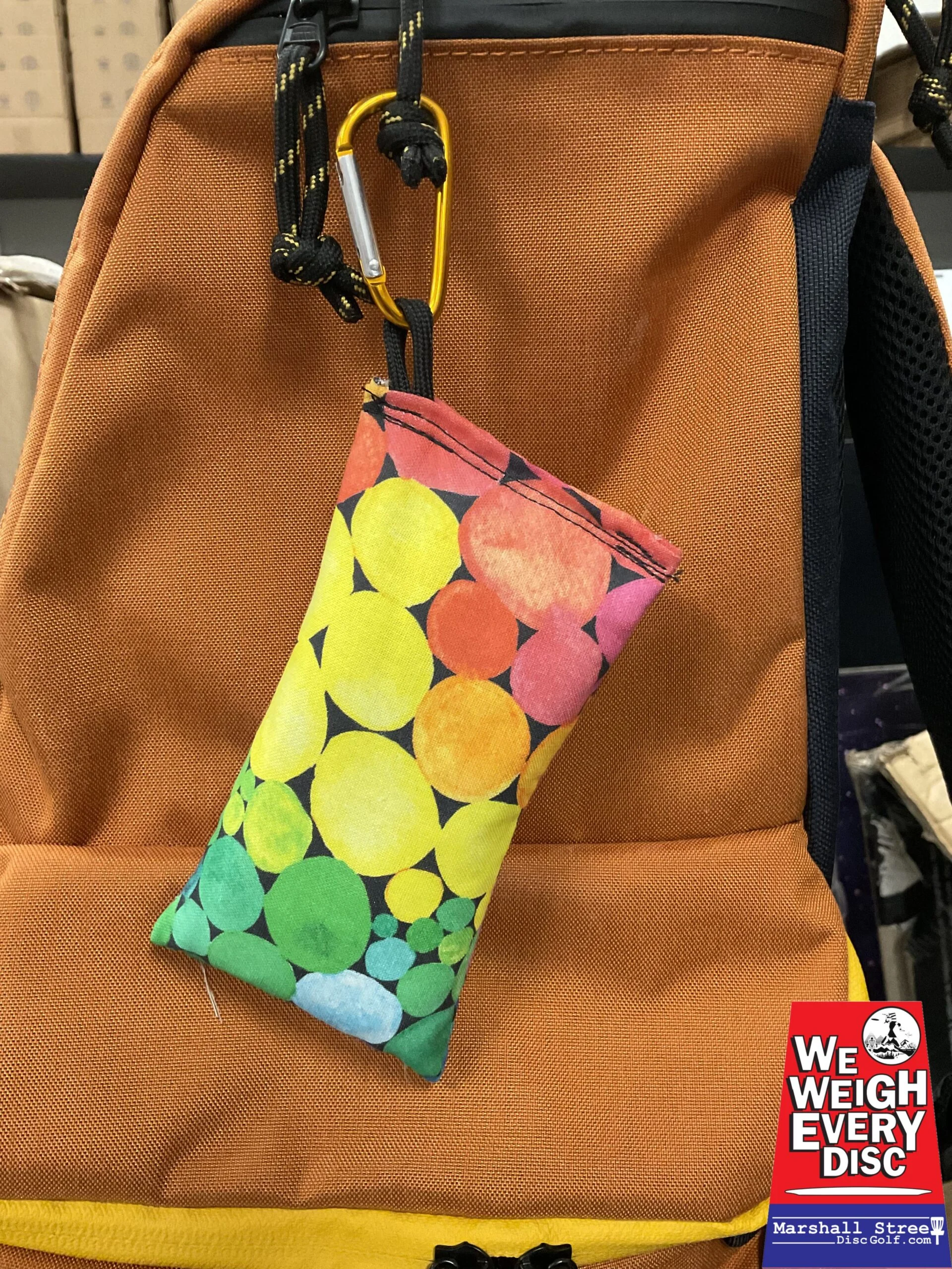 940515 Chalky Bags with Carabiner - Rainbow Circles, Chalky Bag