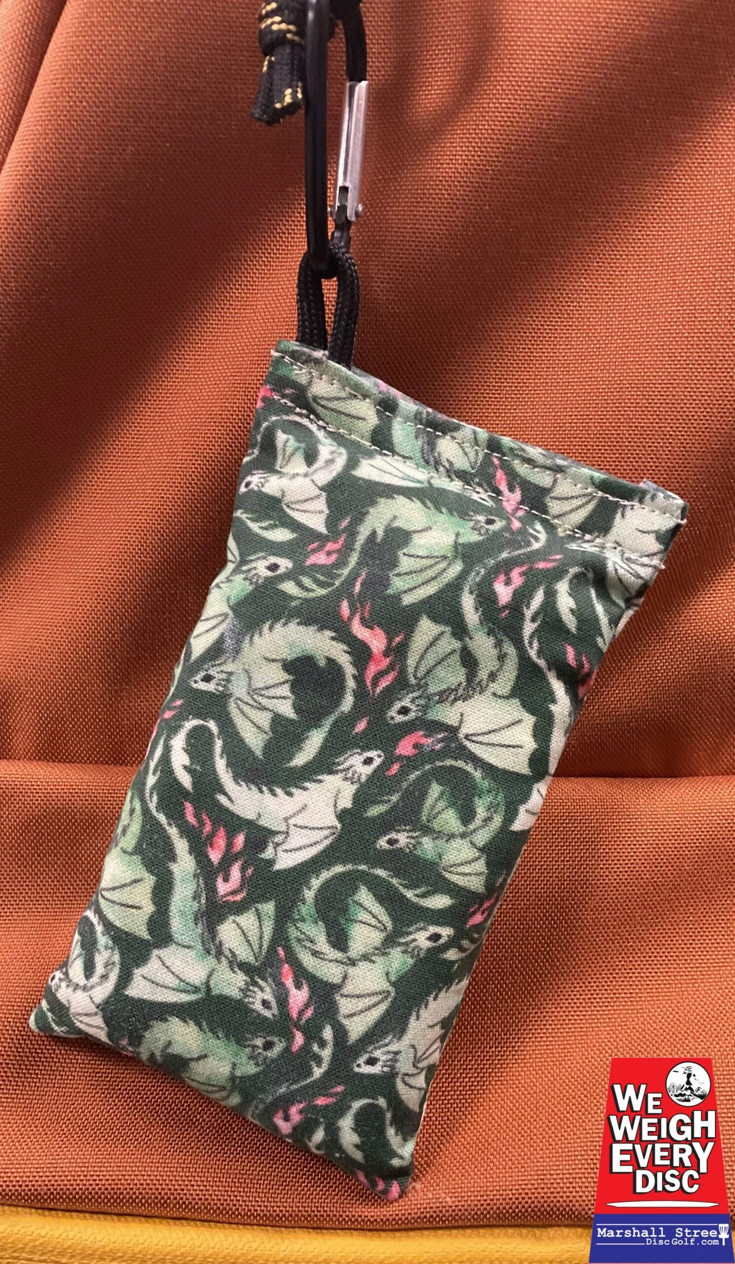 940628 Chalky Bags with Carabiner - Green Dragons-Green, Chalky Bag