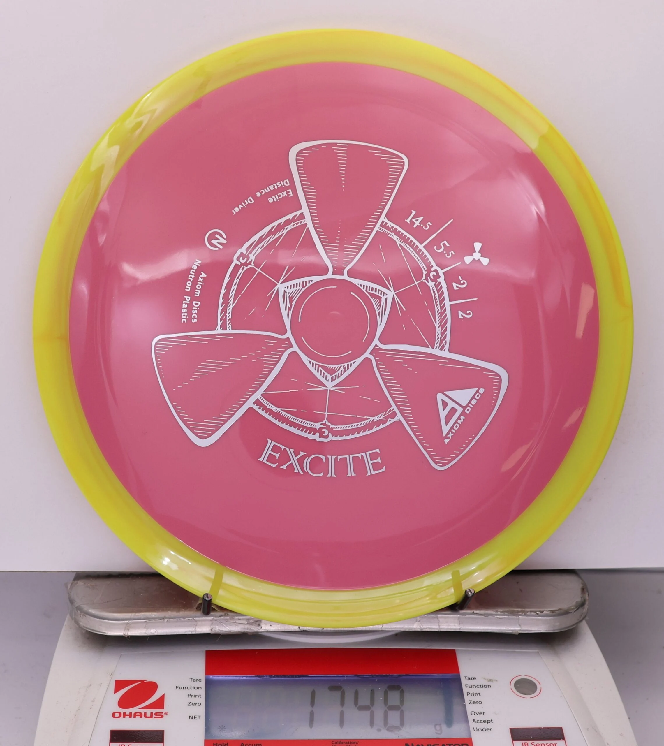 951258 Neutron Excite - #495 Yellow-Magenta, 175