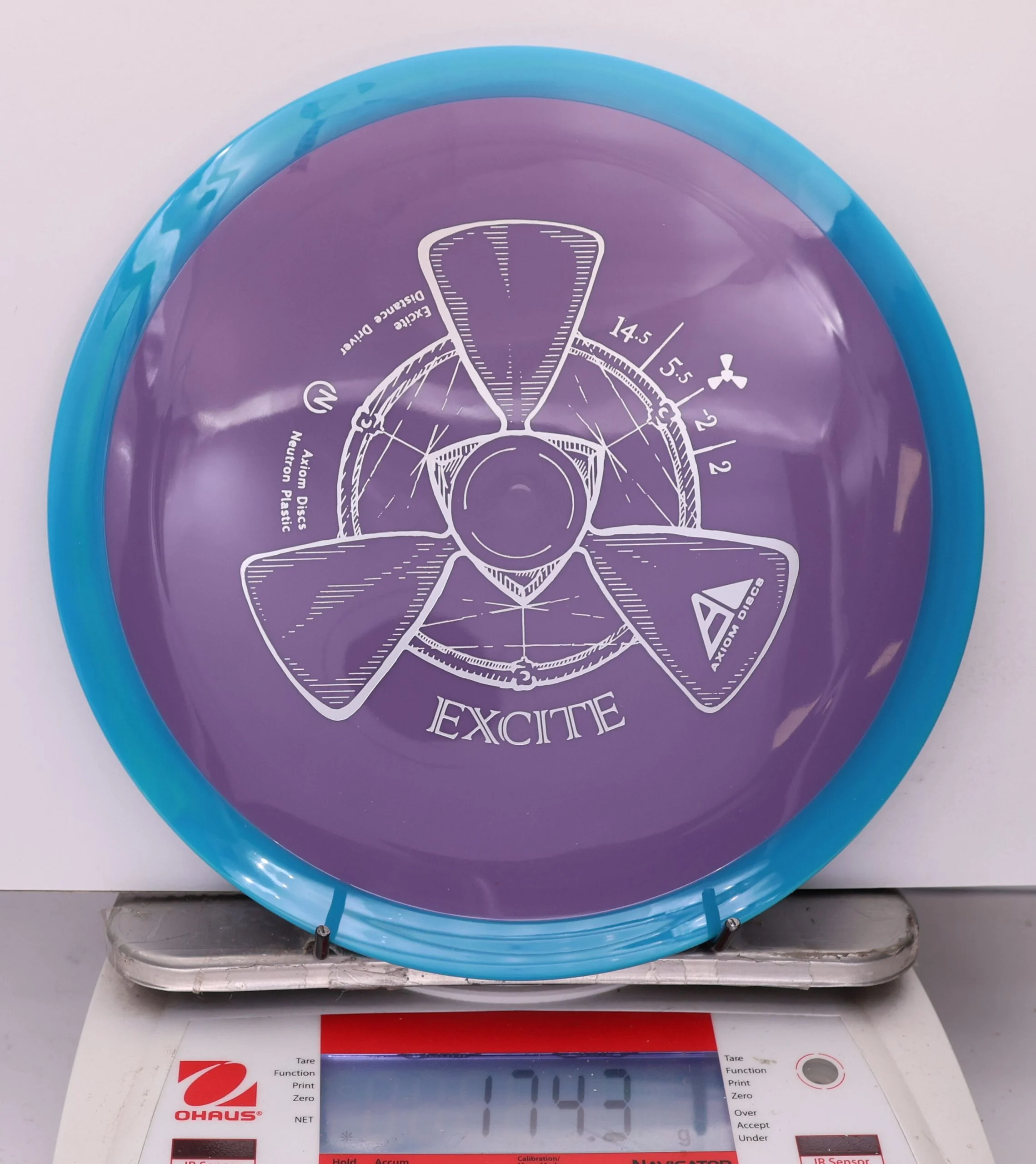 951261 Neutron Excite - #498 Blue-Purple, 174
