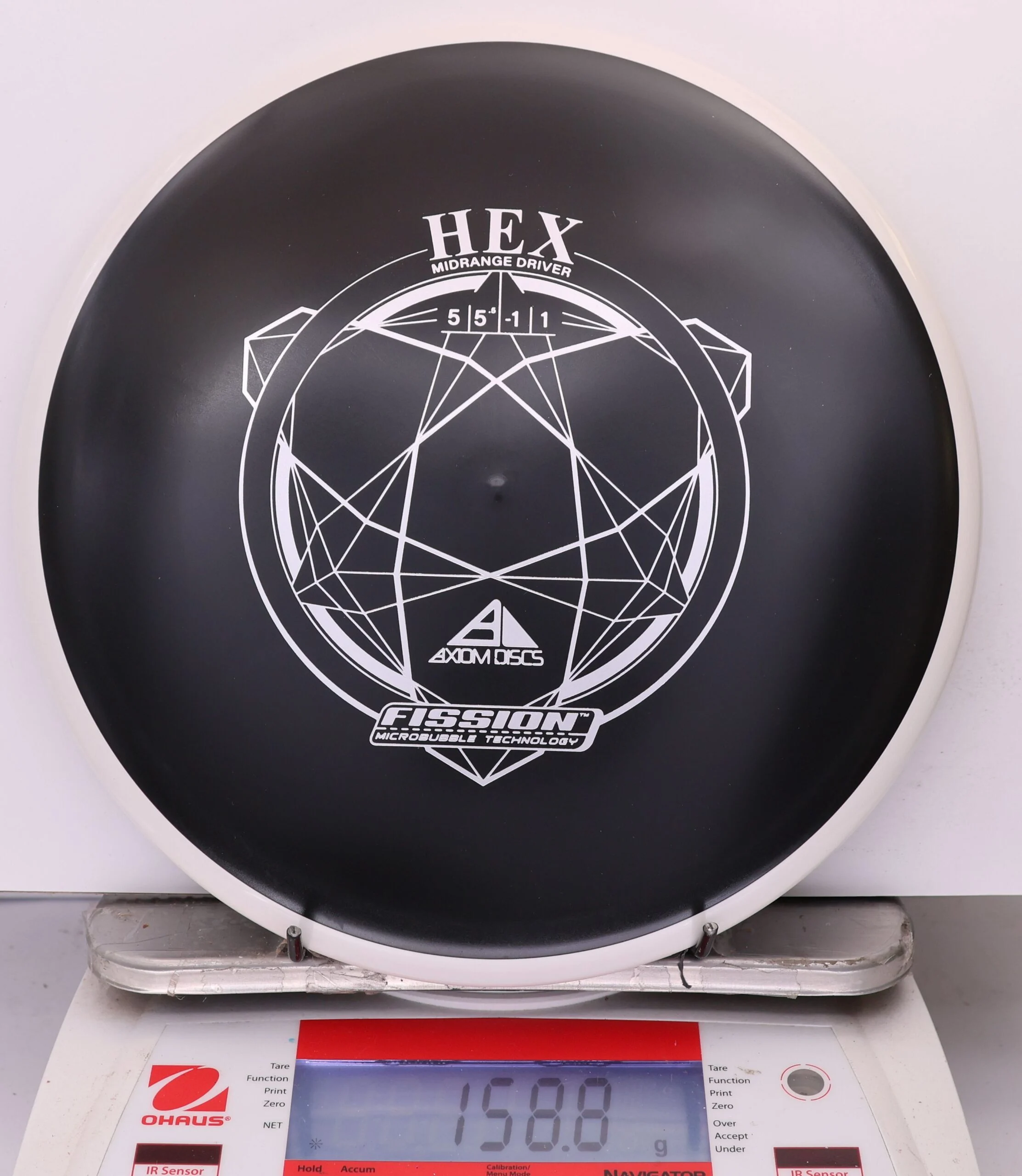 977633 Fission Hex - #574 White-Black, 159