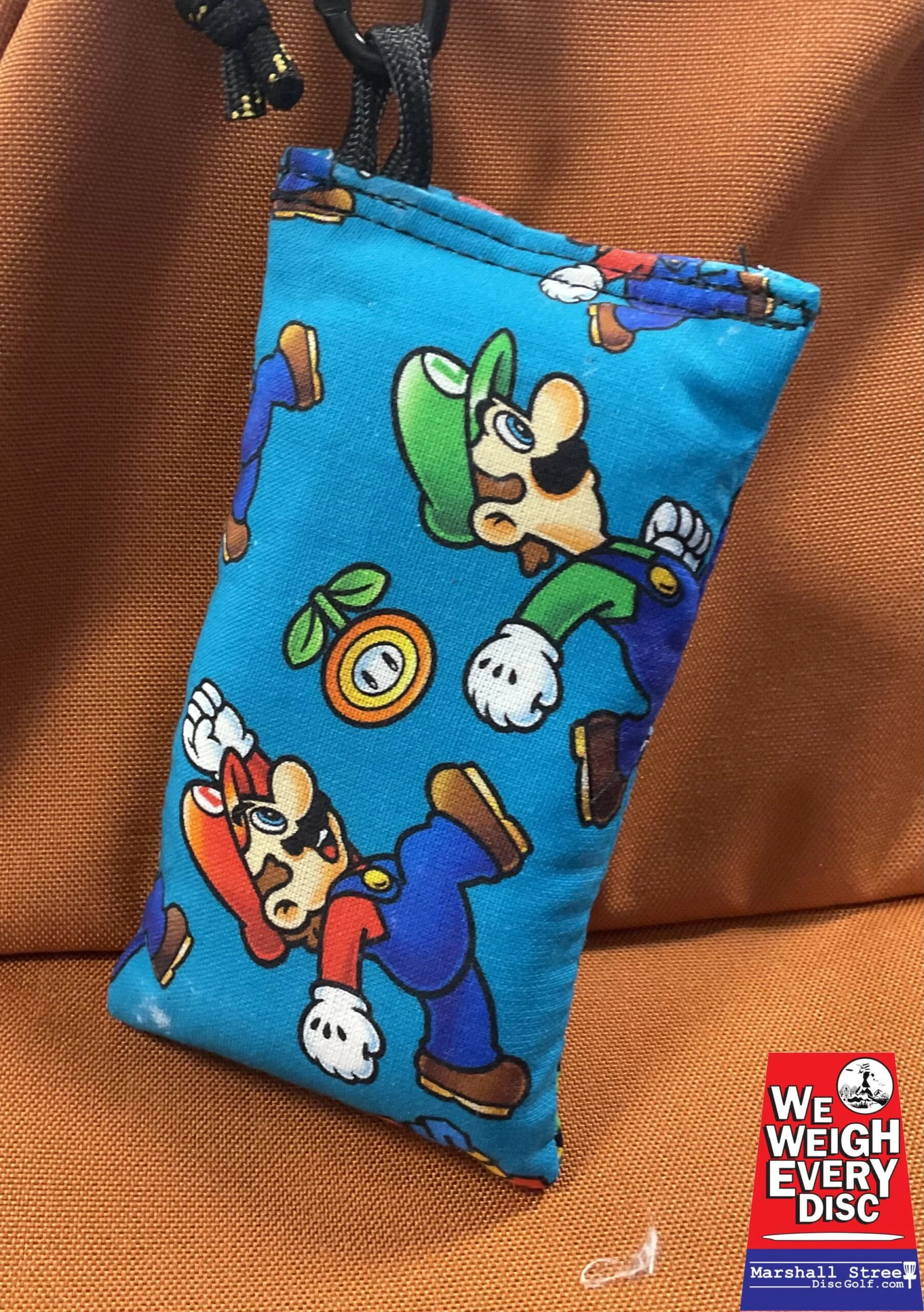995299 Chalky Bags with Carabiner - Mario-Blue, Chalky Bag