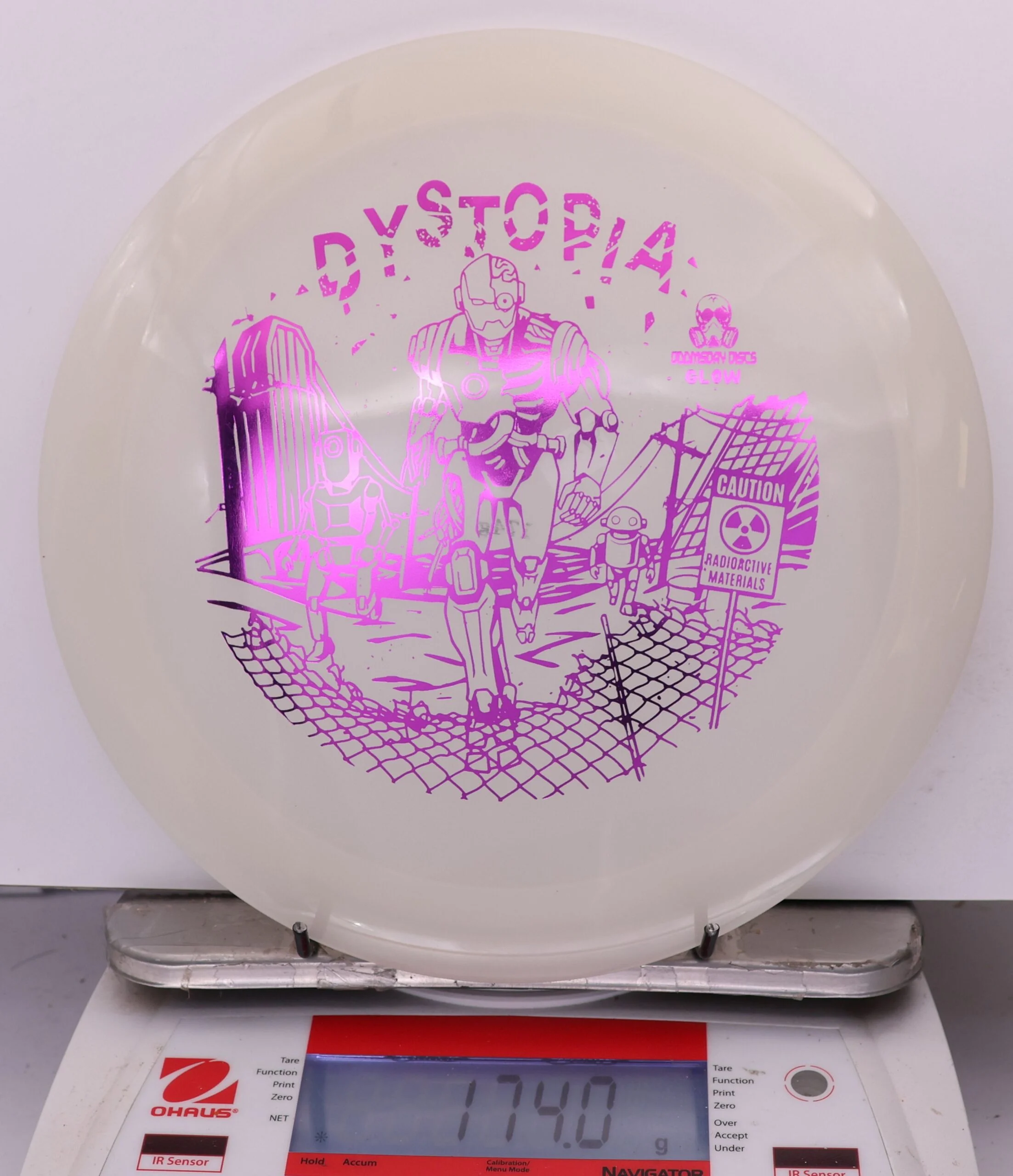 997866 Isolation Glow Dystopia - #646 Glow, 174