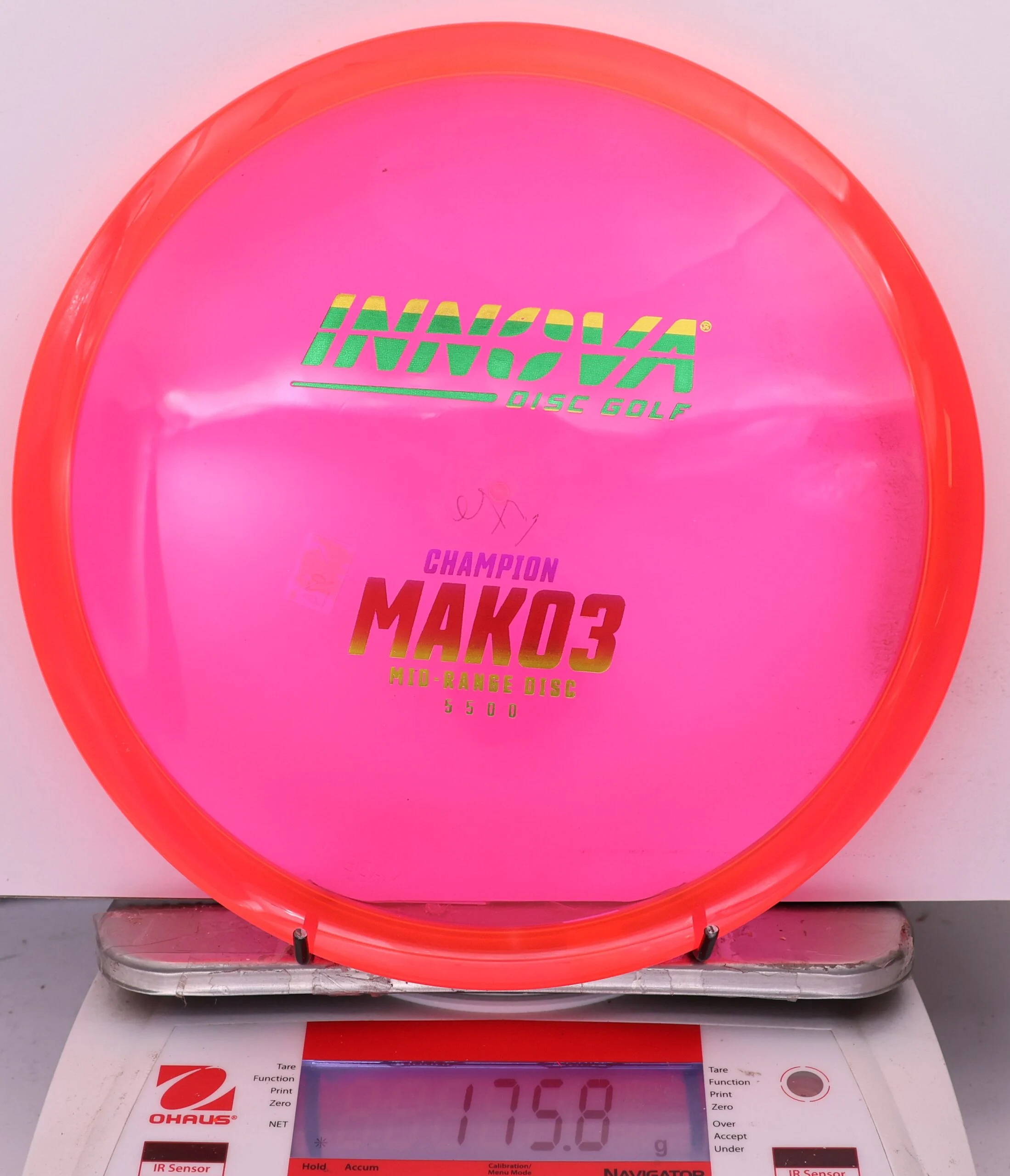 1003057 Champion Mako3 - #974 PinkRed, 176