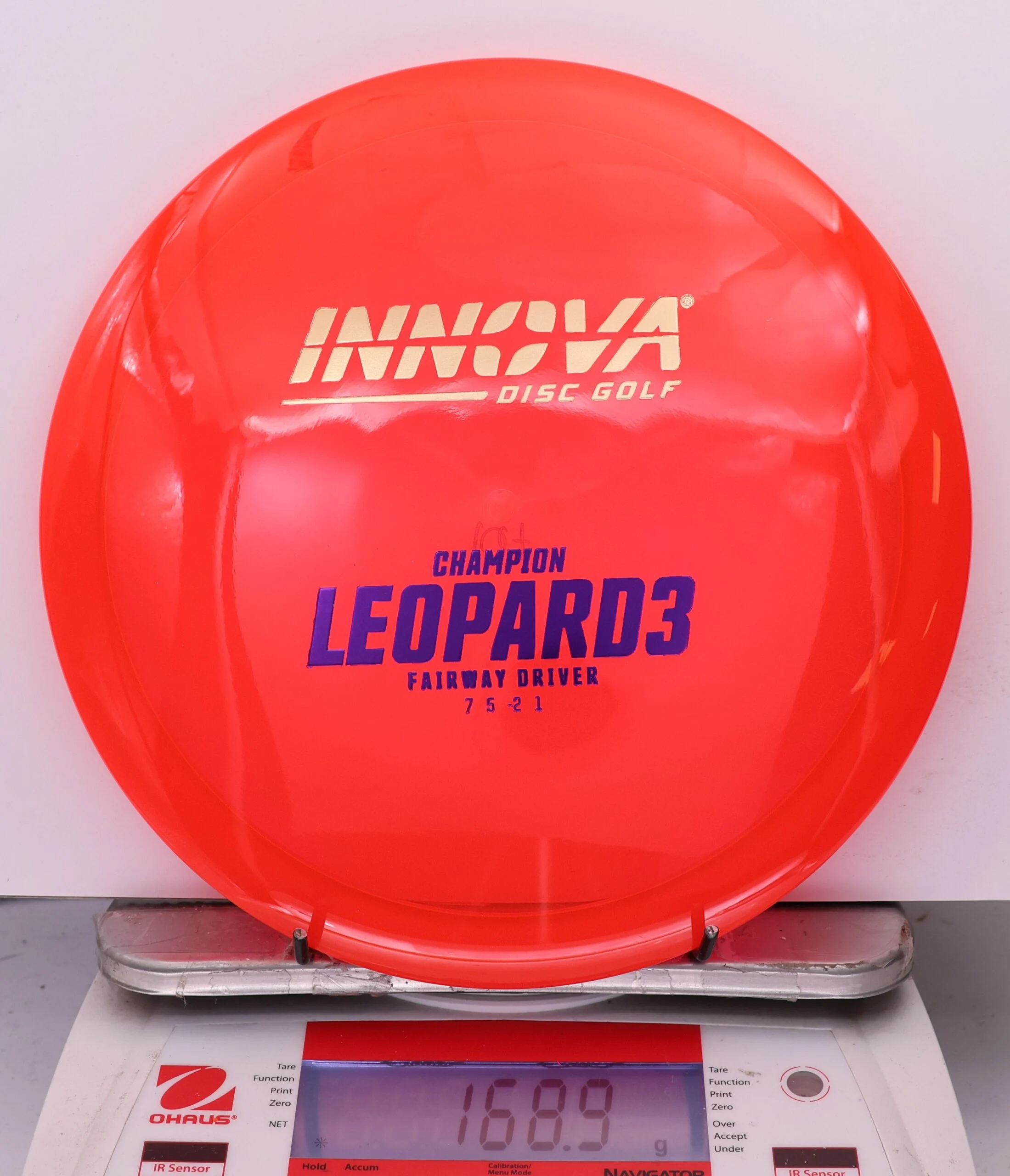 1003092 Champion Leopard3 - #968 Red, 169