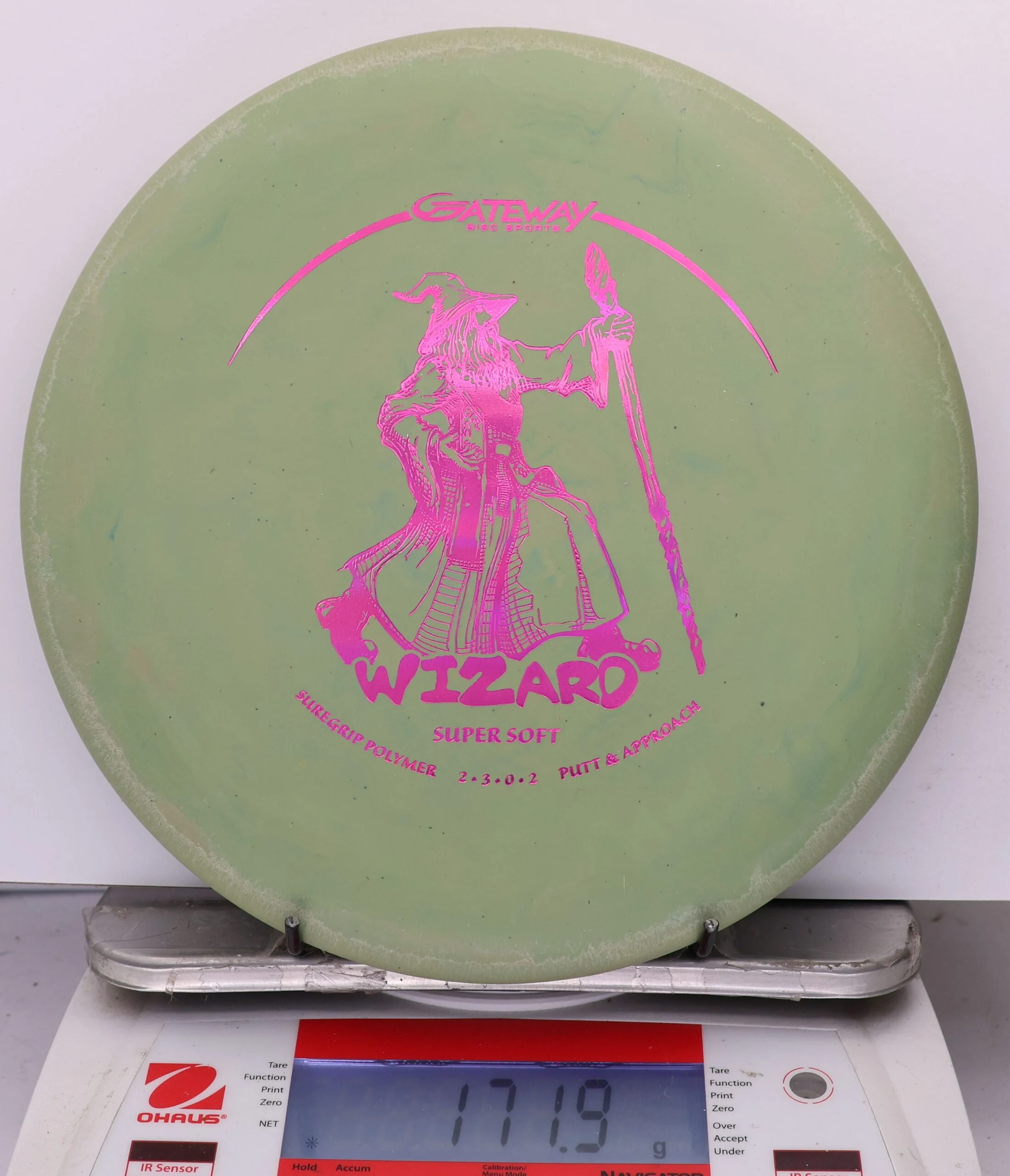 1004172 Super Soft SureGrip Wizard - #525 Pea Soup, 172