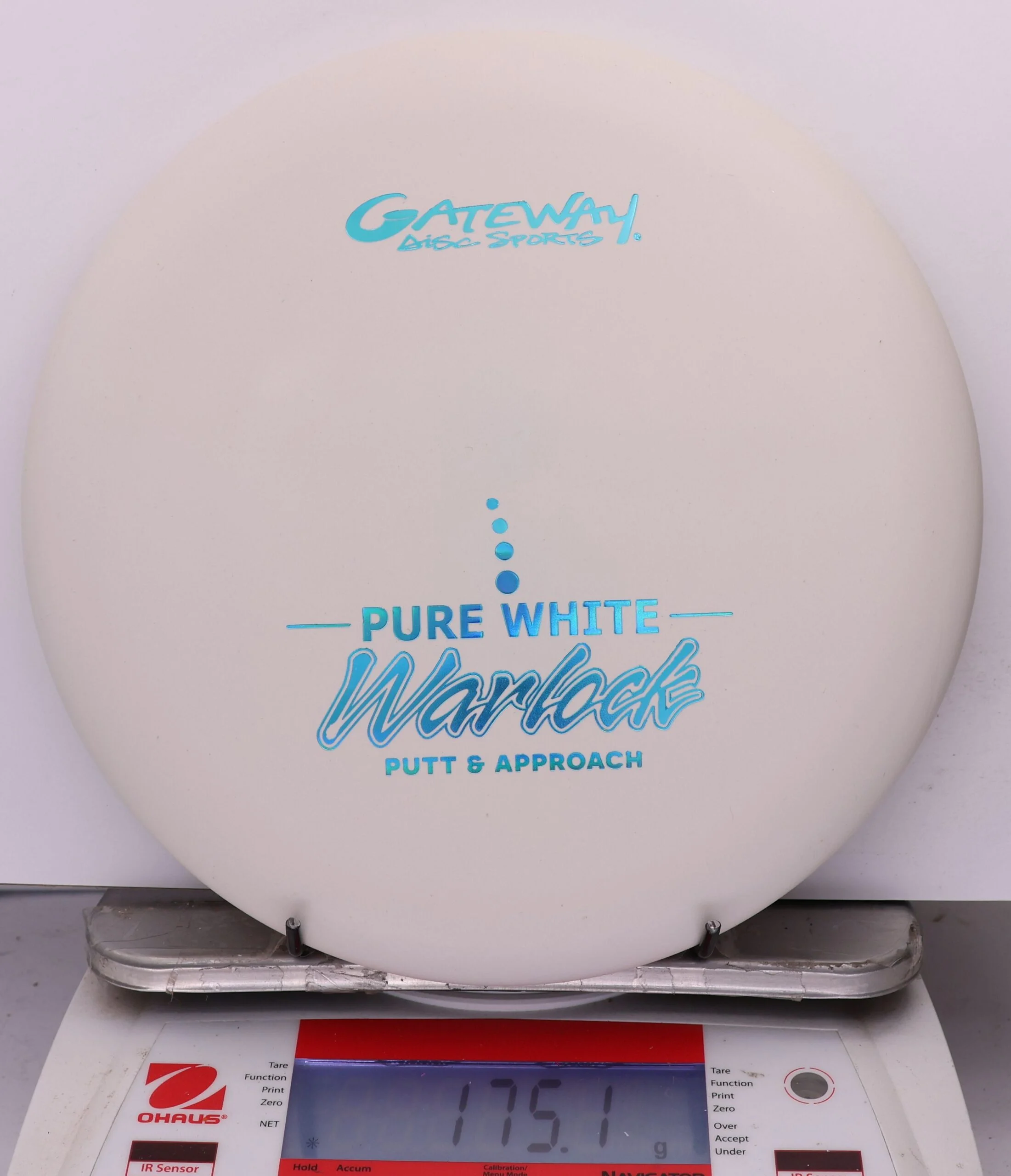 1004407 Pure White Warlock - #530 Firm White, 175