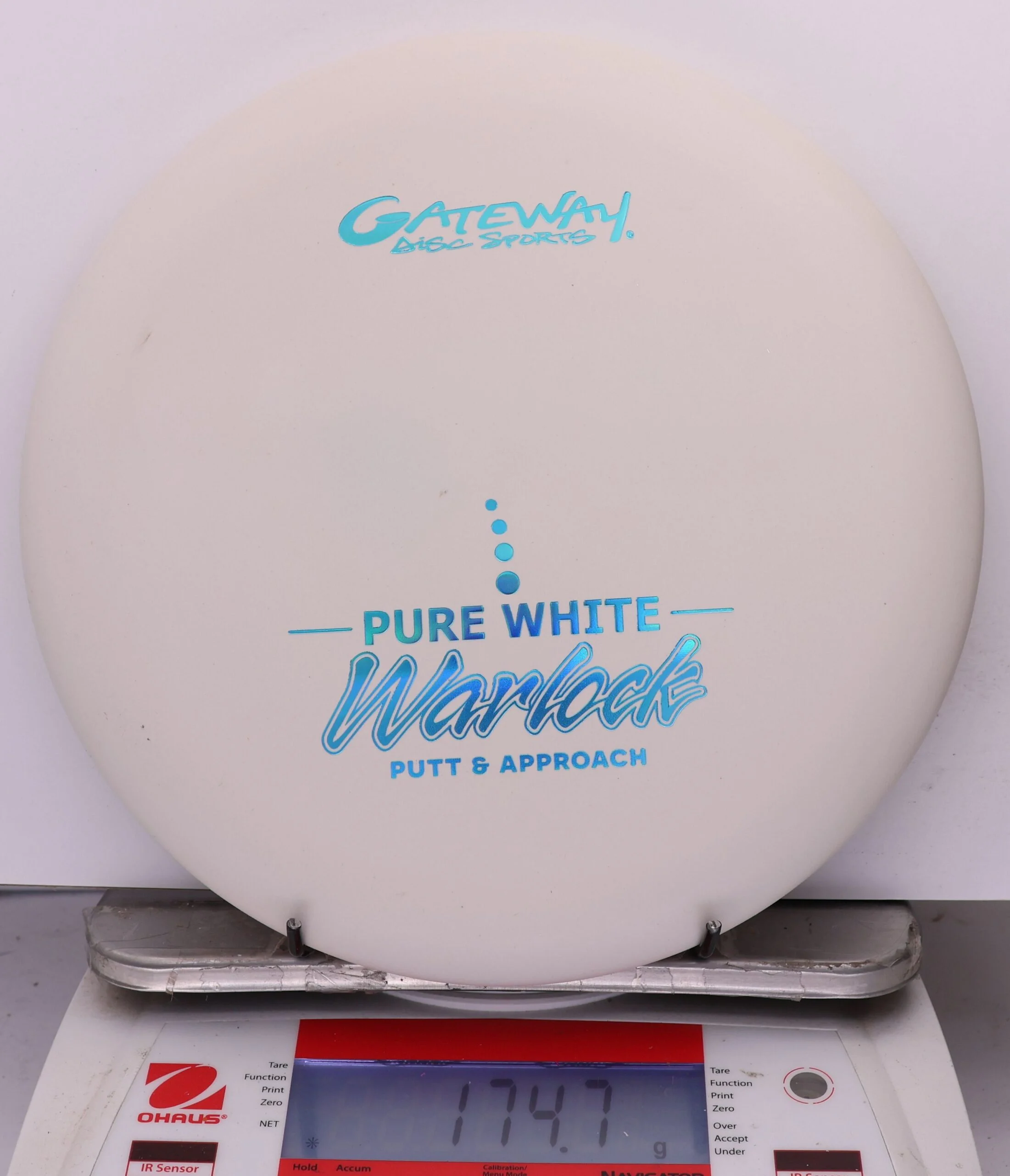 1004410 Pure White Warlock - #533 Firm White, 175