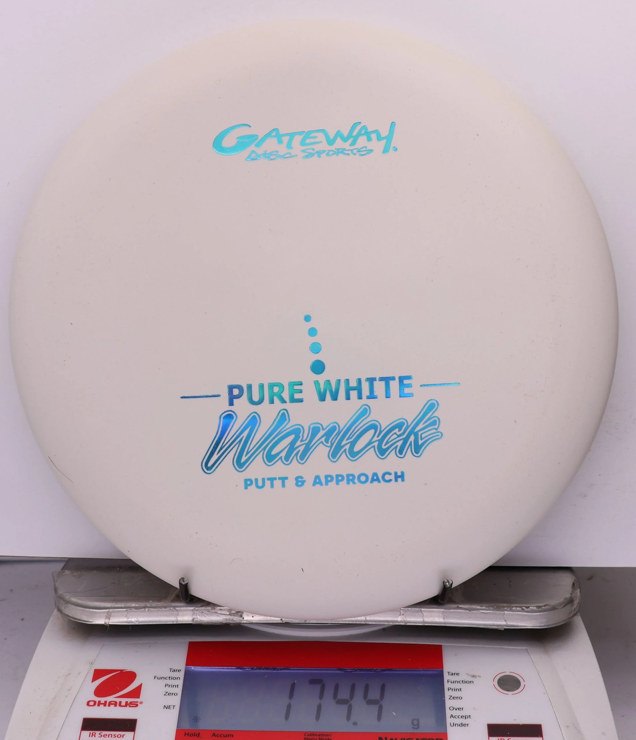 1004422 Pure White Warlock - #535 Firm White, 174
