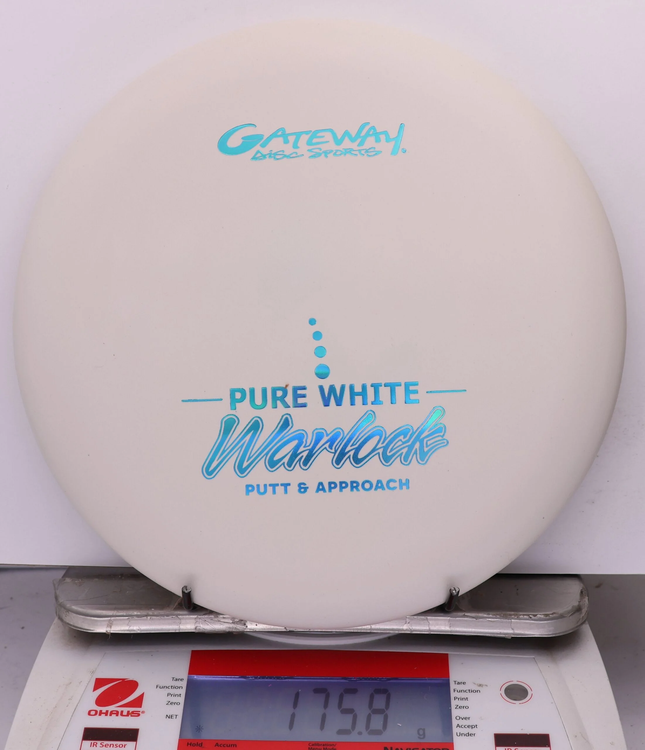 1004425 Pure White Warlock - #538 Firm White, 176