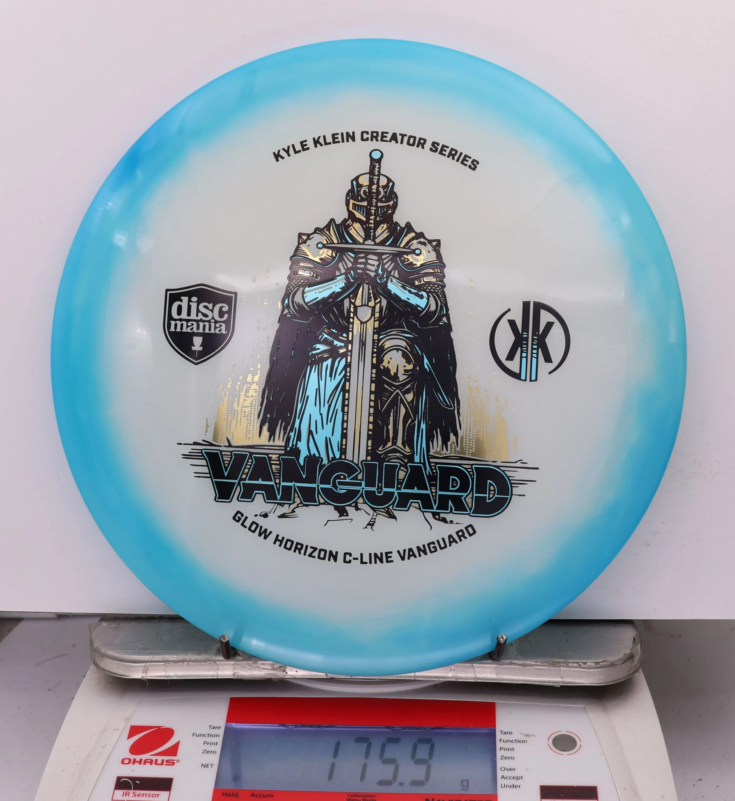 1011119 Glow Horizon C-Line Vanguard, Kyle Klein 2026 Creator Series - #236 Blue-White, 176