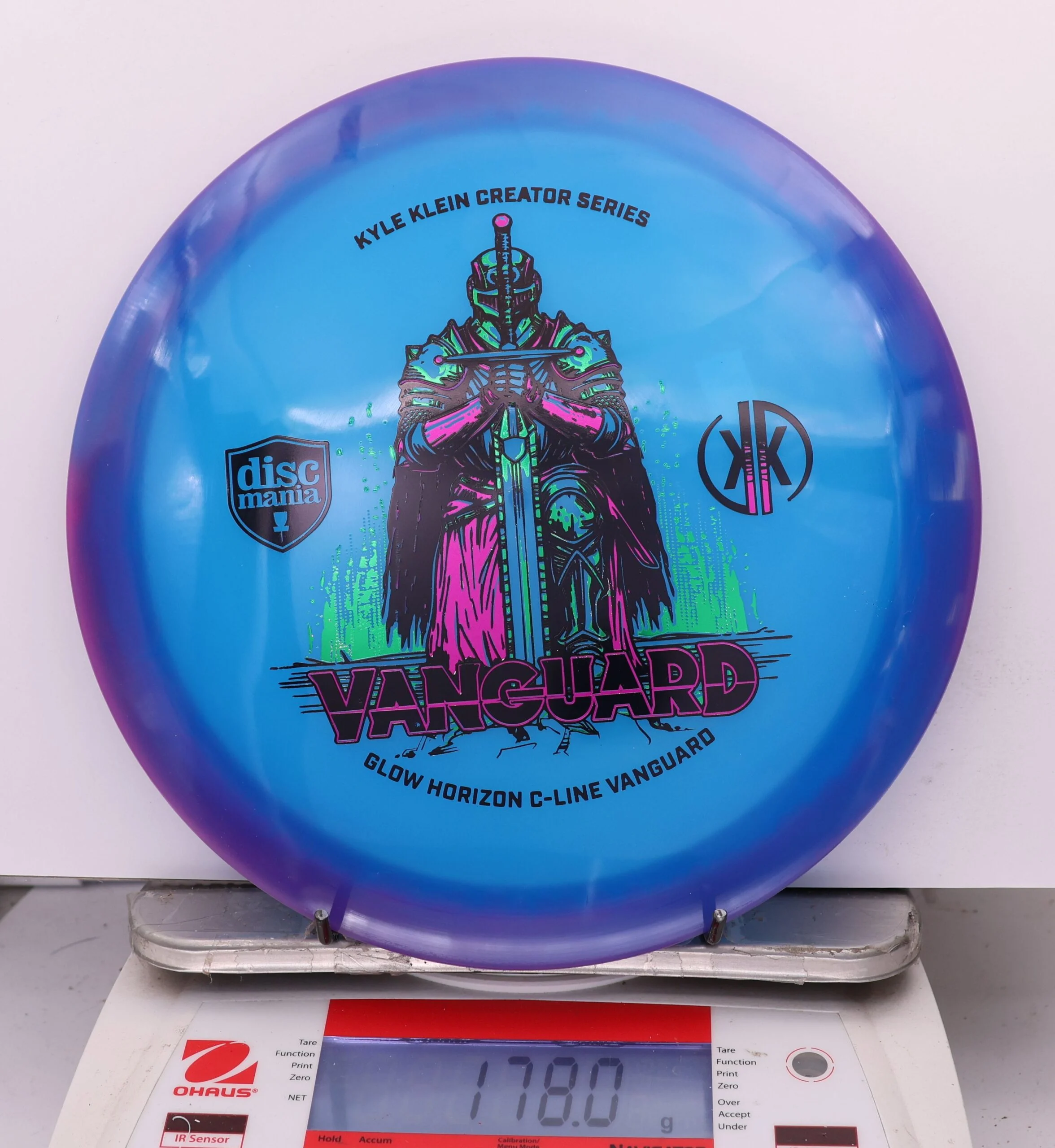 1011143 Glow Horizon C-Line Vanguard, Kyle Klein 2026 Creator Series - #246 Purple-Blue, 178