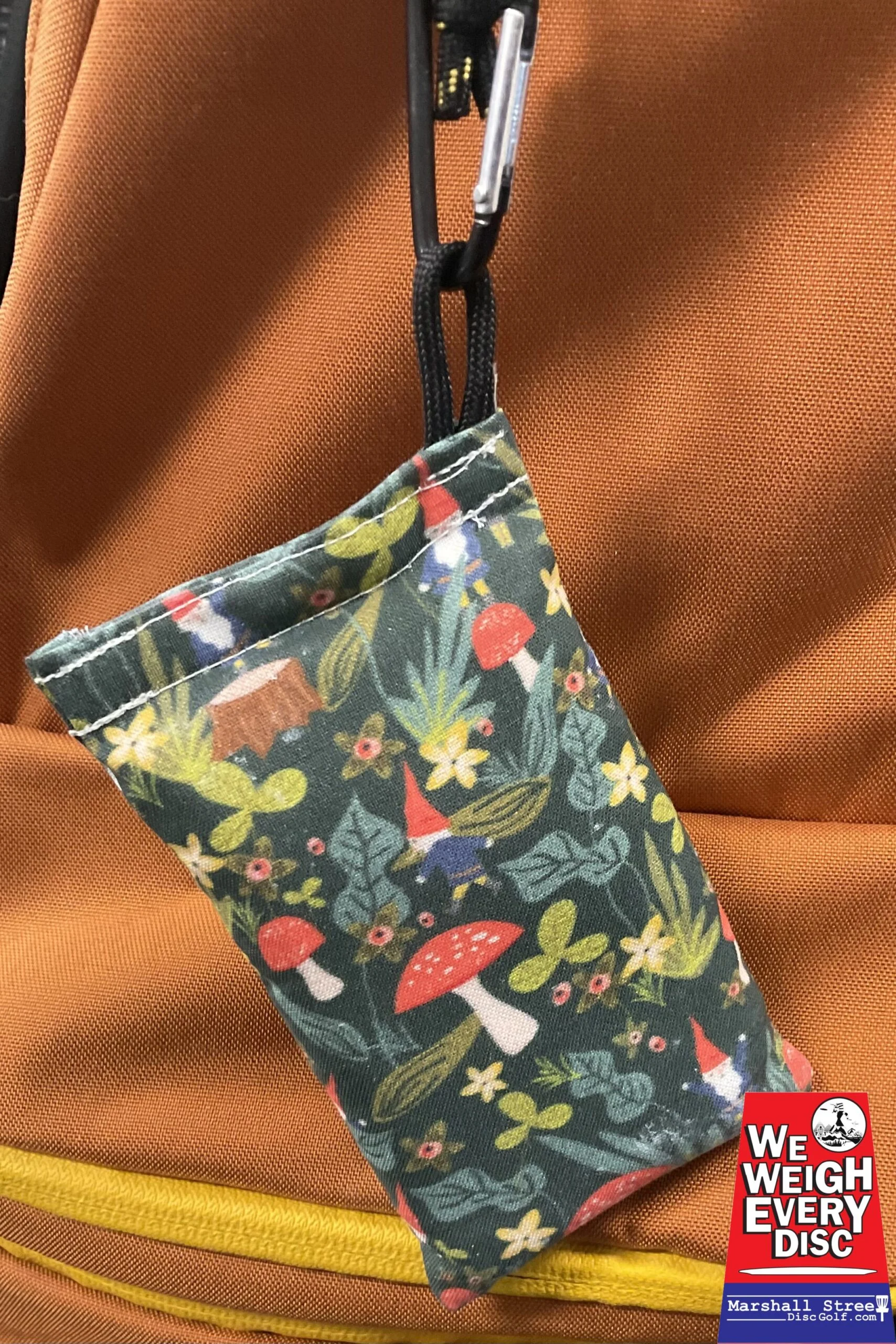 1021848 Clay Bags with Carabiner - Gnomes and Shrooms-Green, CLAY