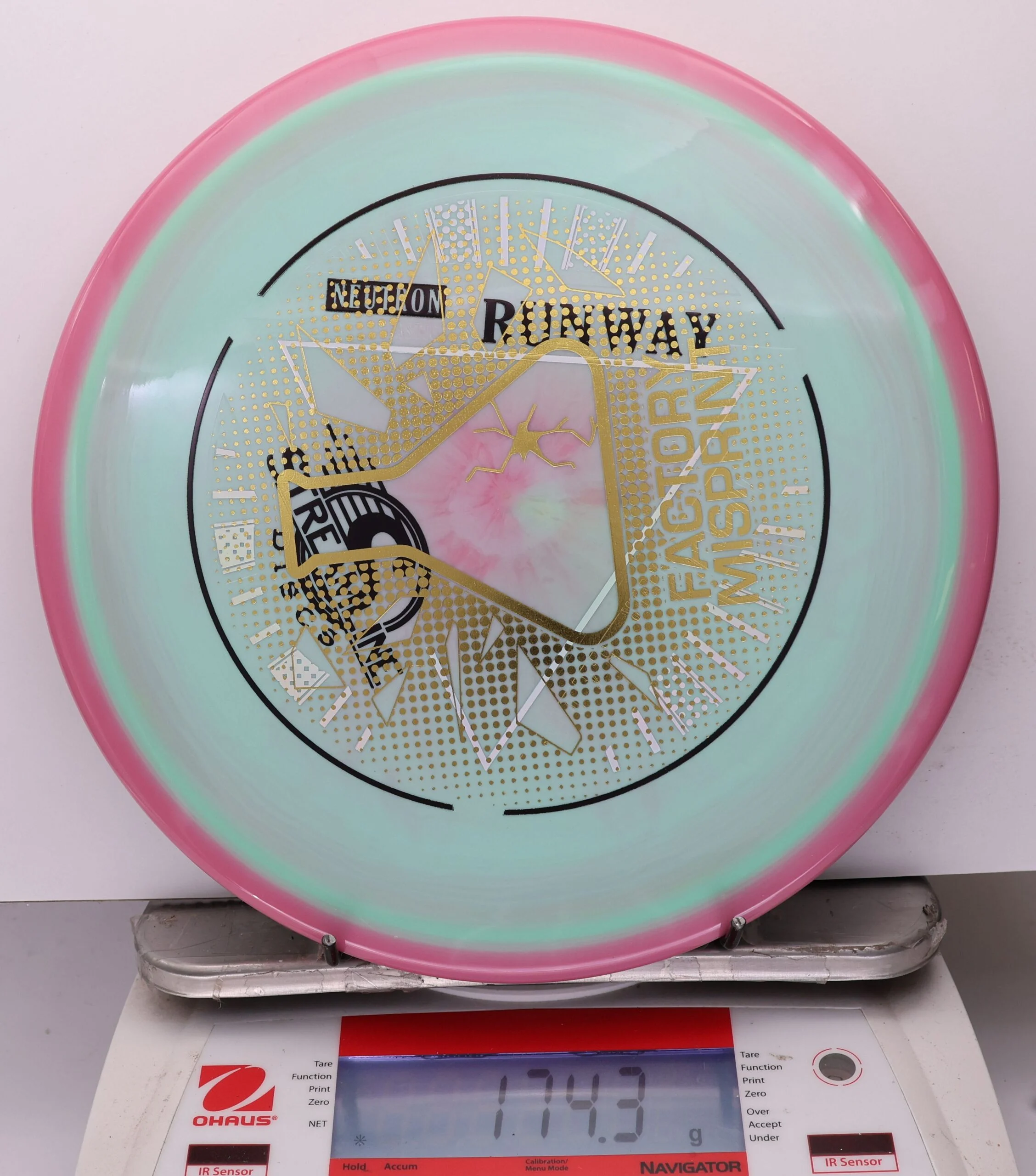 1022681 X-Out Neutron Runway - #05 PinkTeal, 174