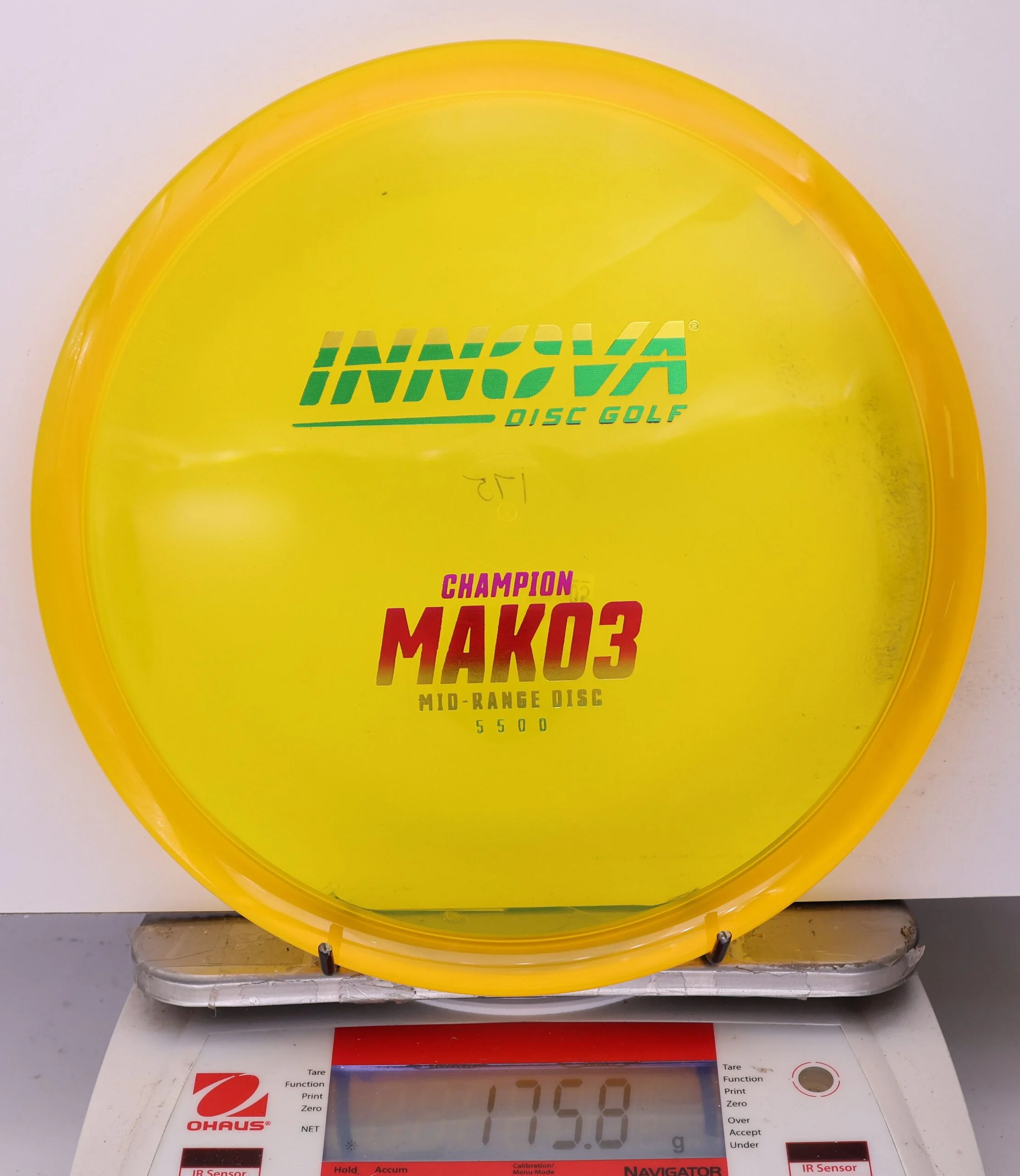 1027740 Champion Mako3 - #05 Yellow, 176