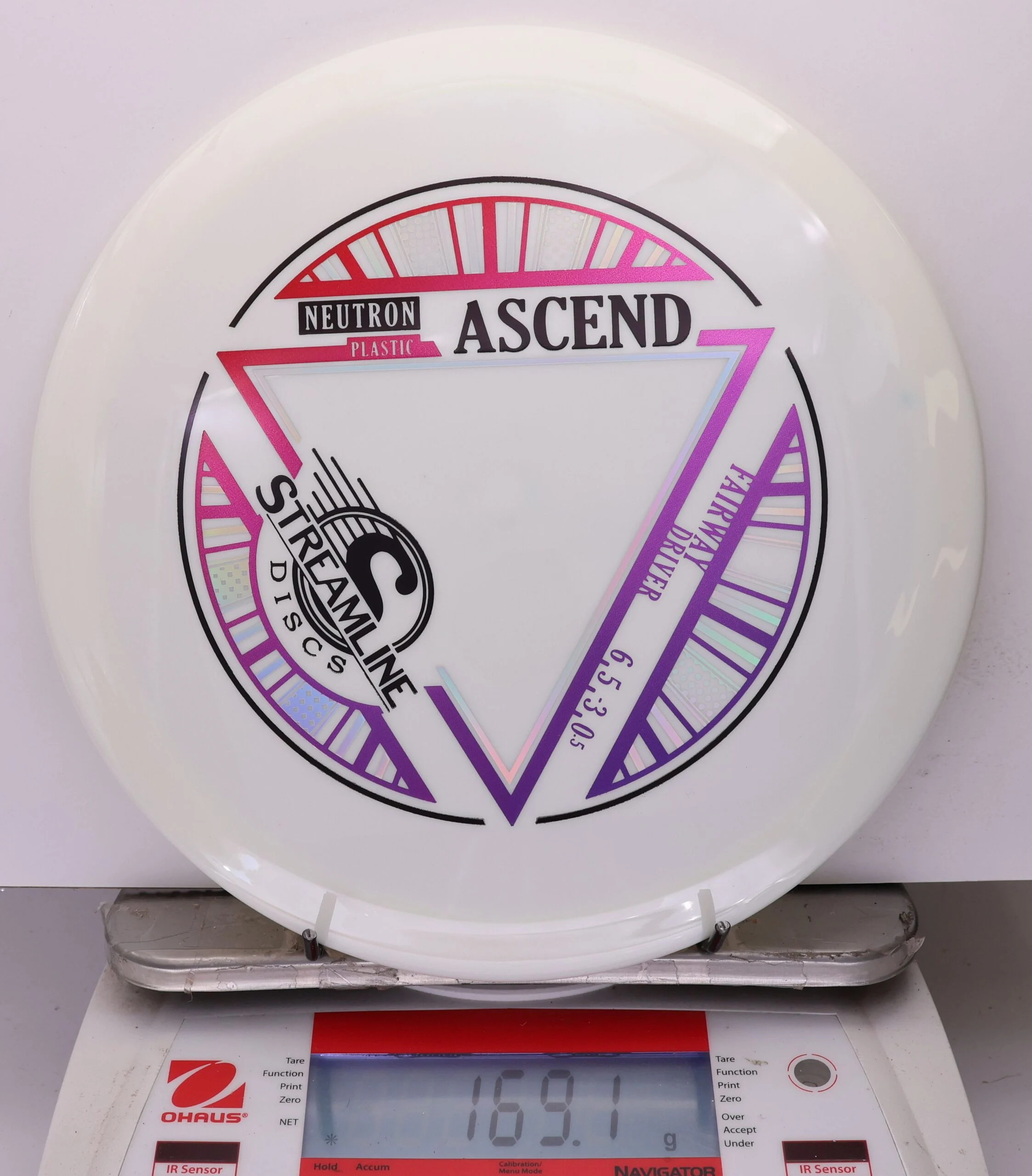 1044599 Neutron Ascend - #619 White, 170